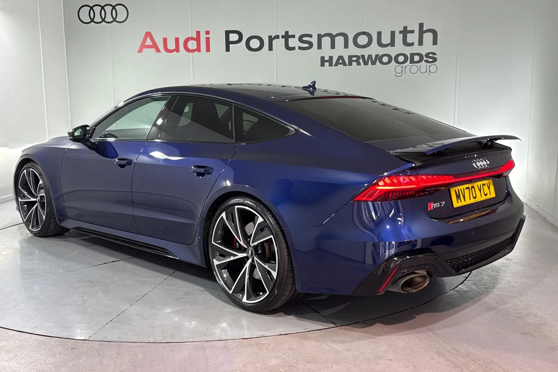 Audi RS 7 thumbnail image number 10