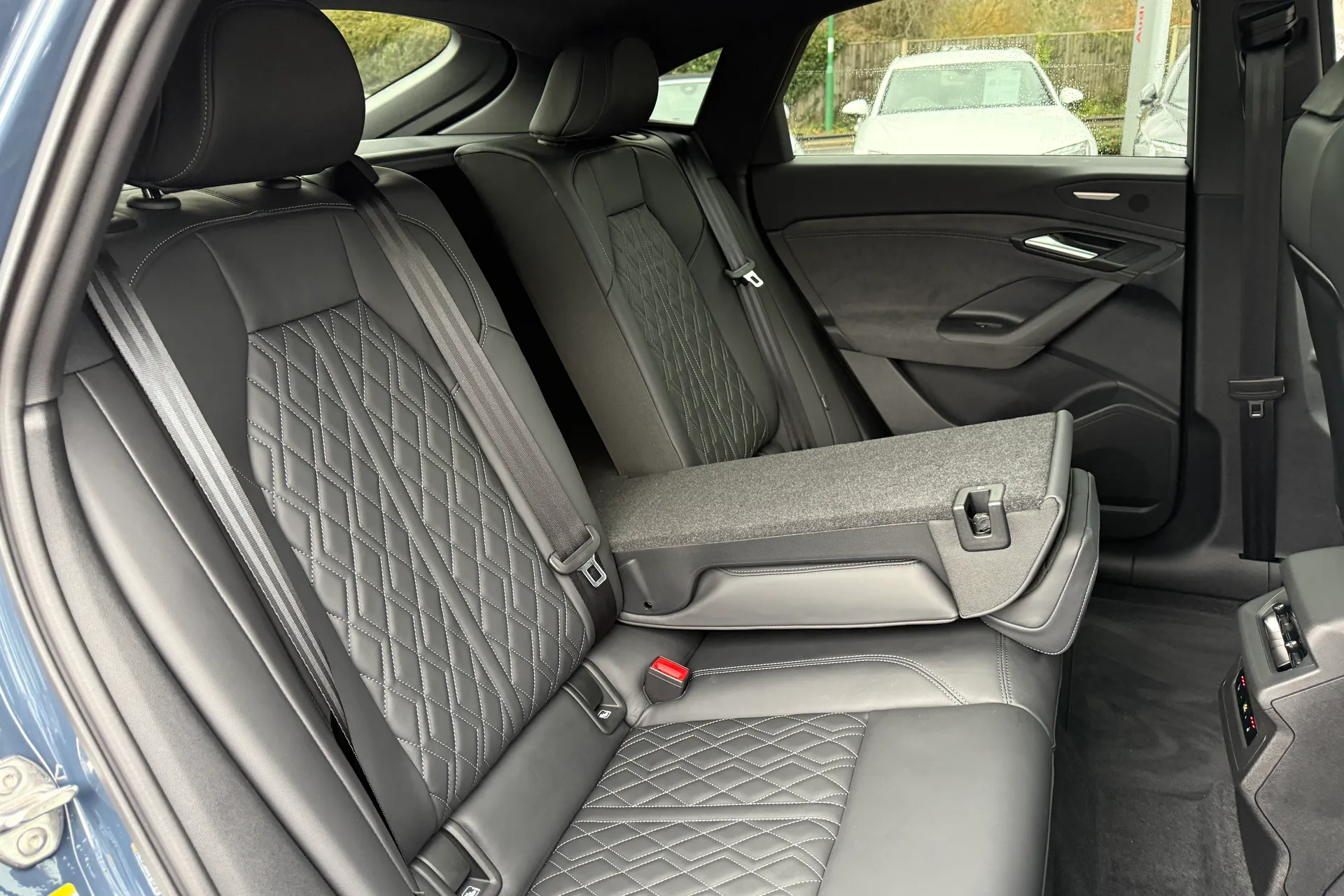 Audi Q6 thumbnail image number 54