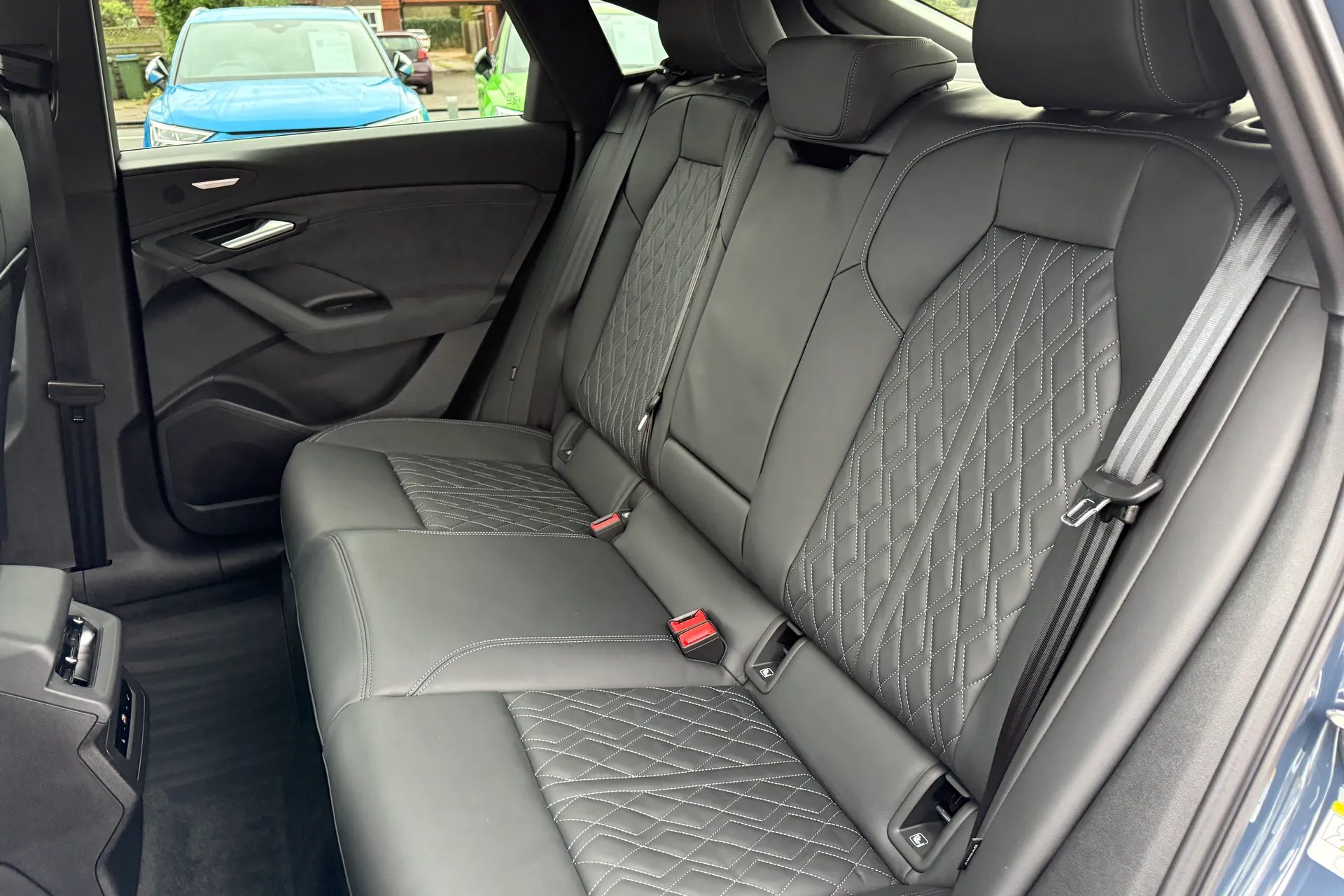 Audi Q6 thumbnail image number 50