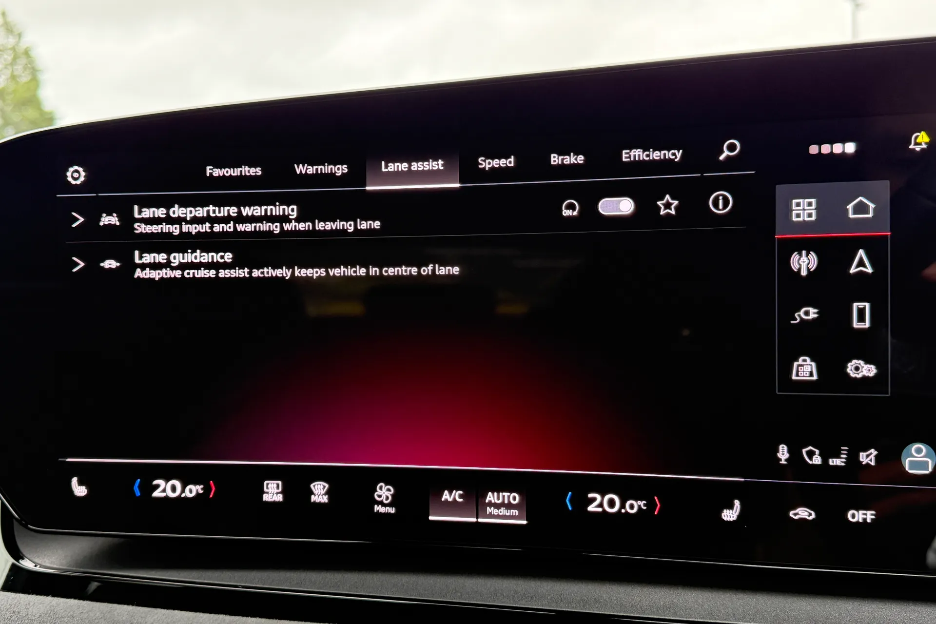 Audi Q6 thumbnail image number 13