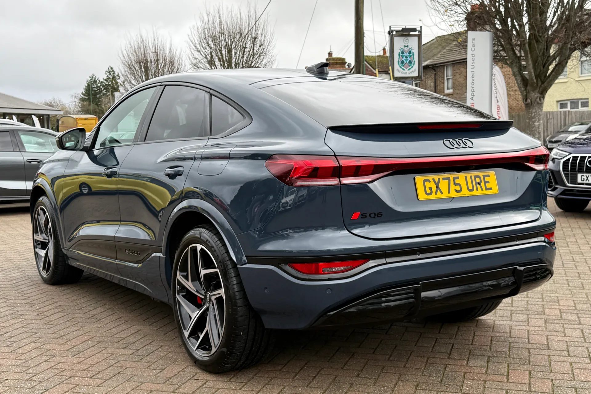 Audi Q6 thumbnail image number 38