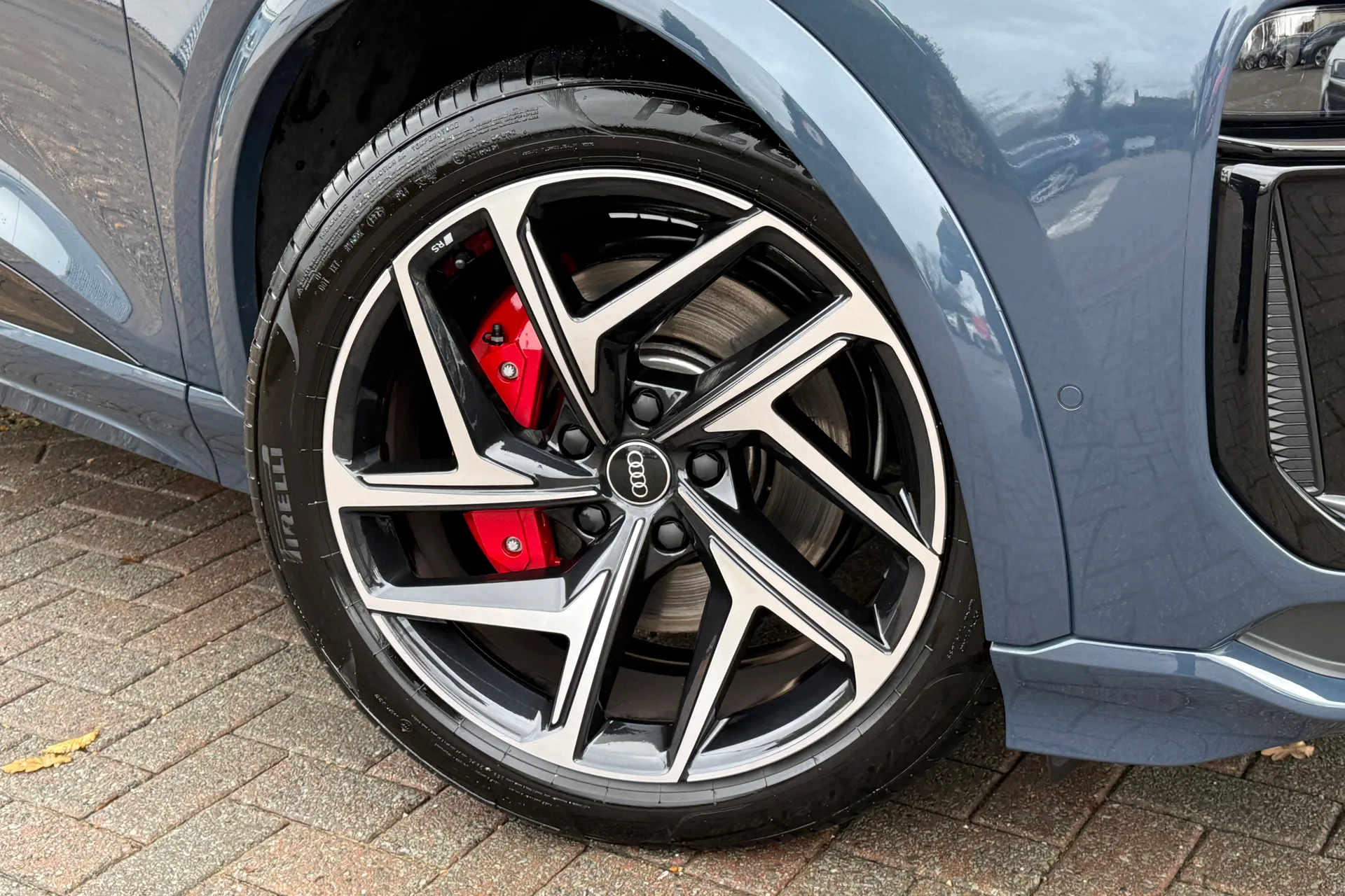 Audi Q6 thumbnail image number 7