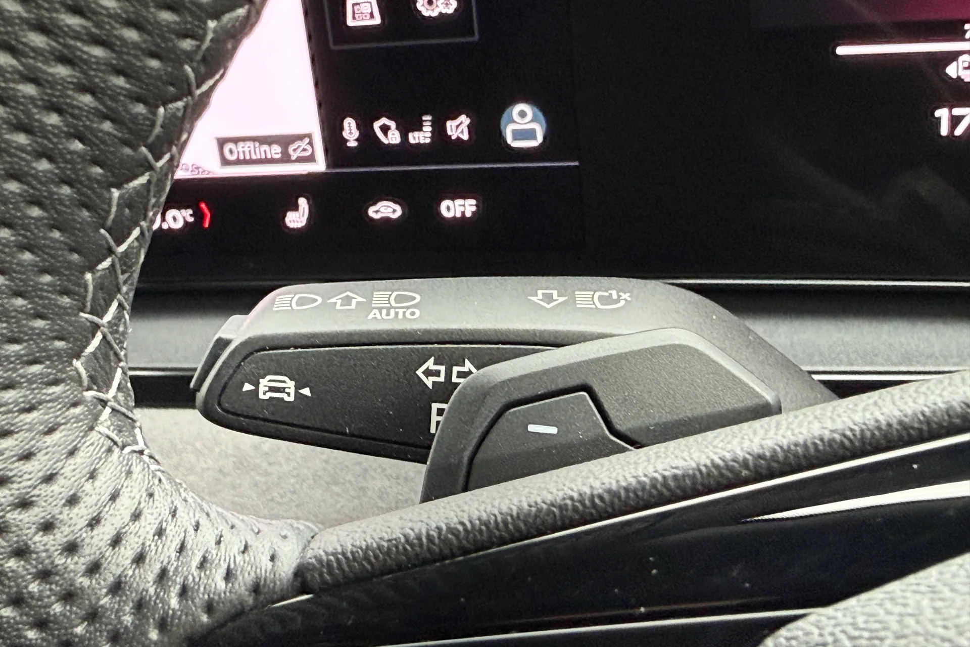 Audi Q6 thumbnail image number 22