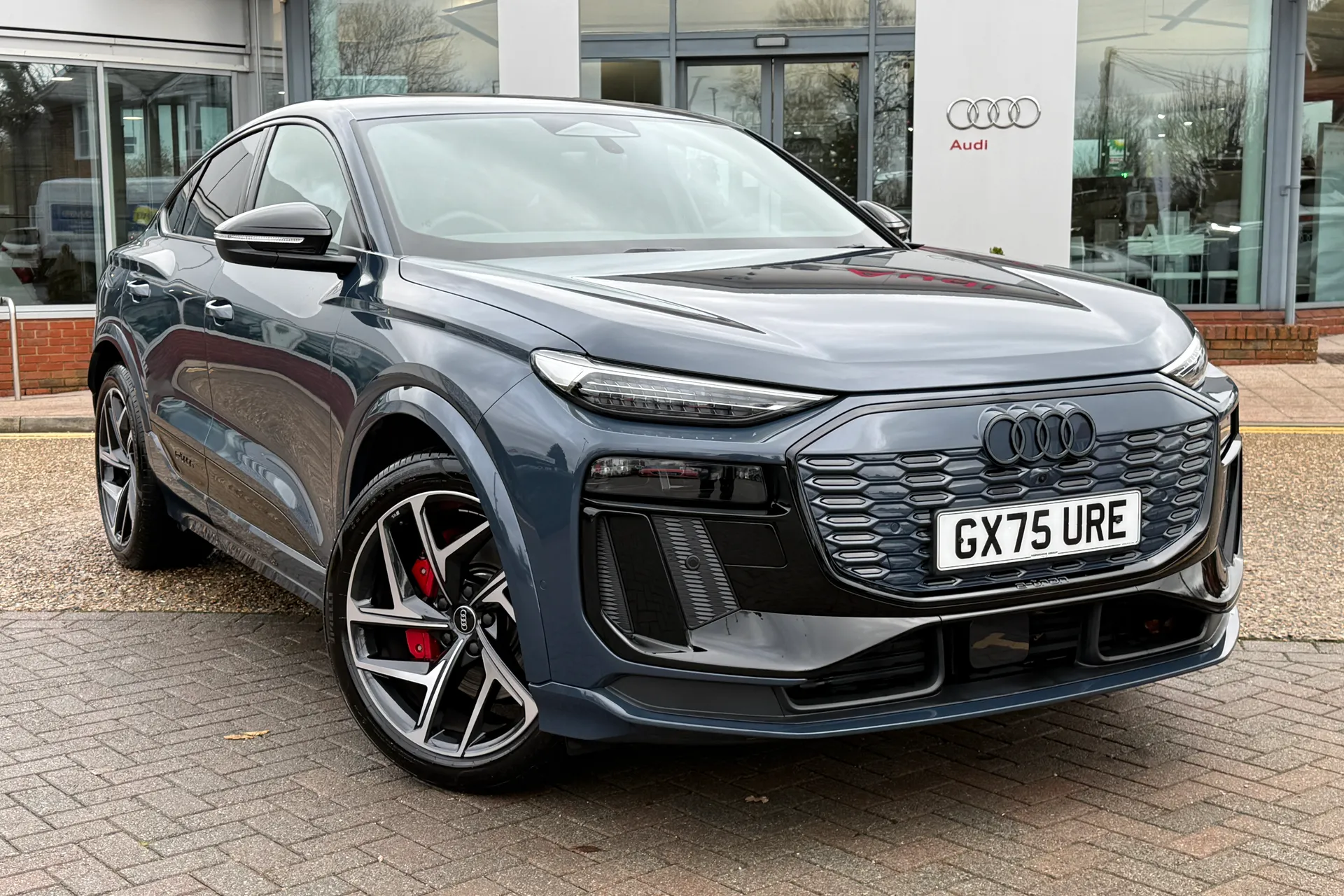 Audi Q6 thumbnail image number 28