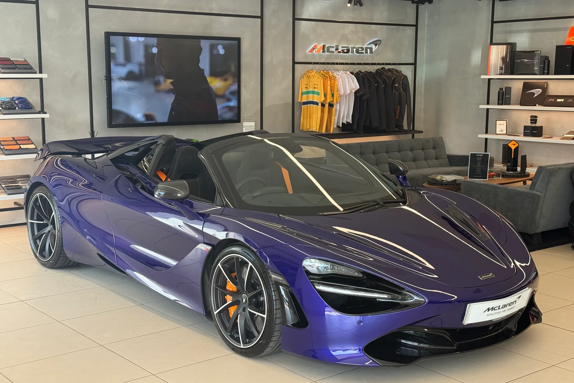 McLaren 720 thumbnail image number 38