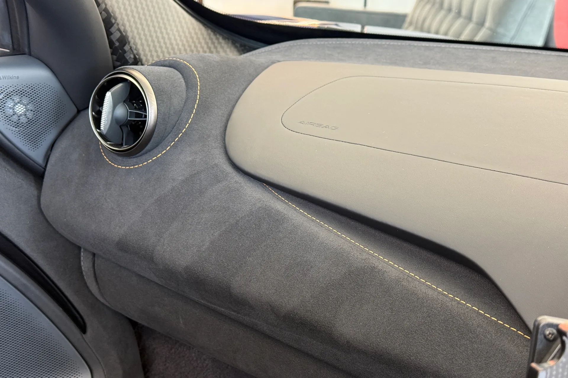 McLaren 720 thumbnail image number 15