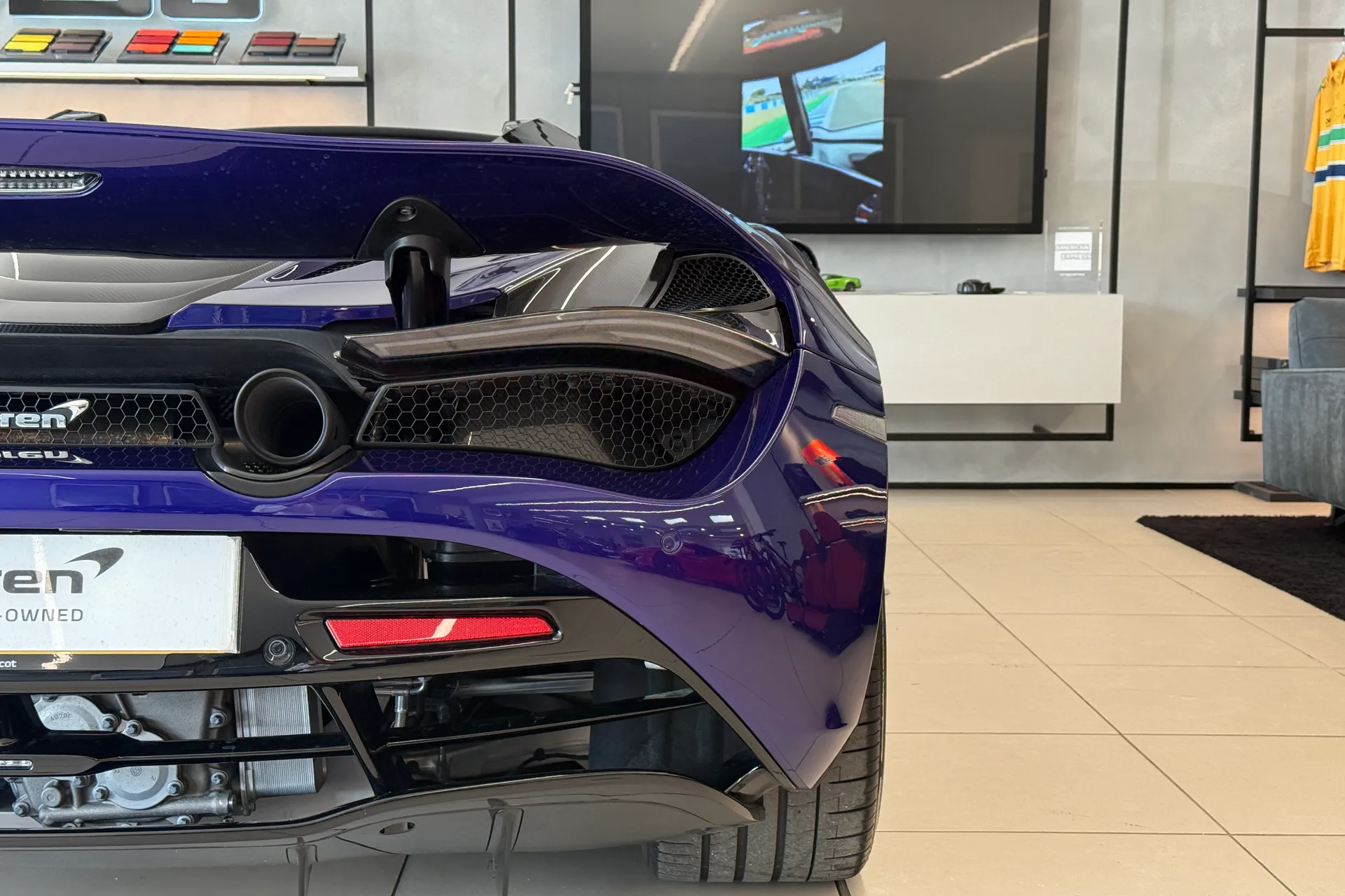 McLaren 720 thumbnail image number 50