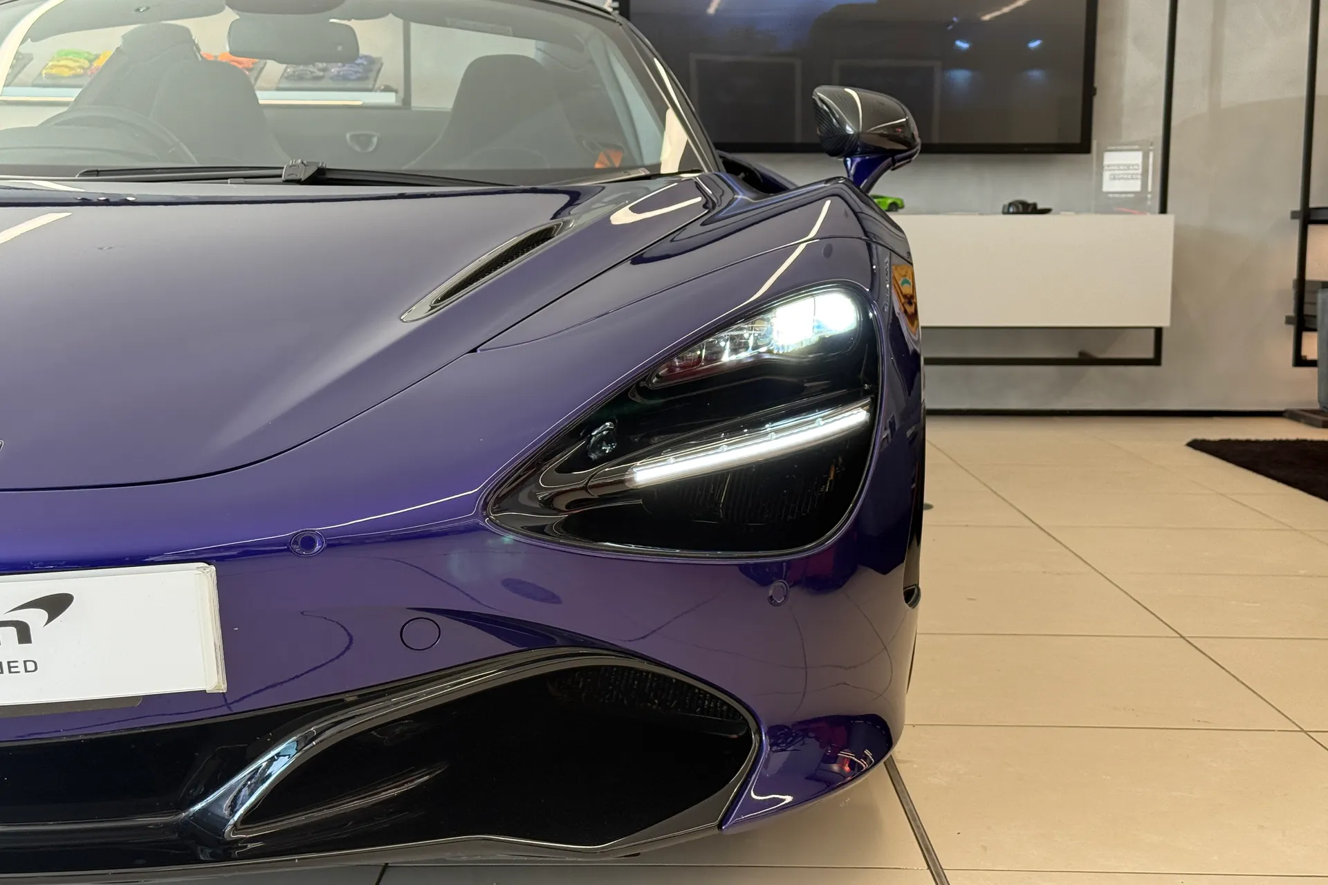 McLaren 720 thumbnail image number 41