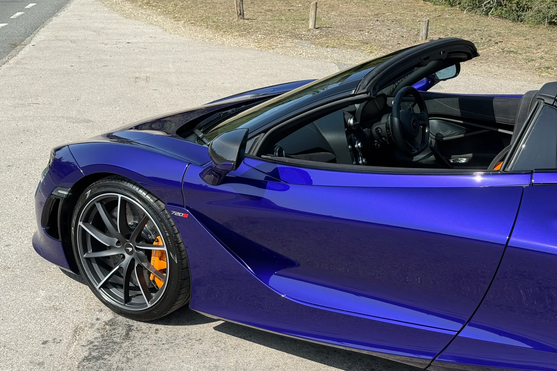 McLaren 720 thumbnail image number 52