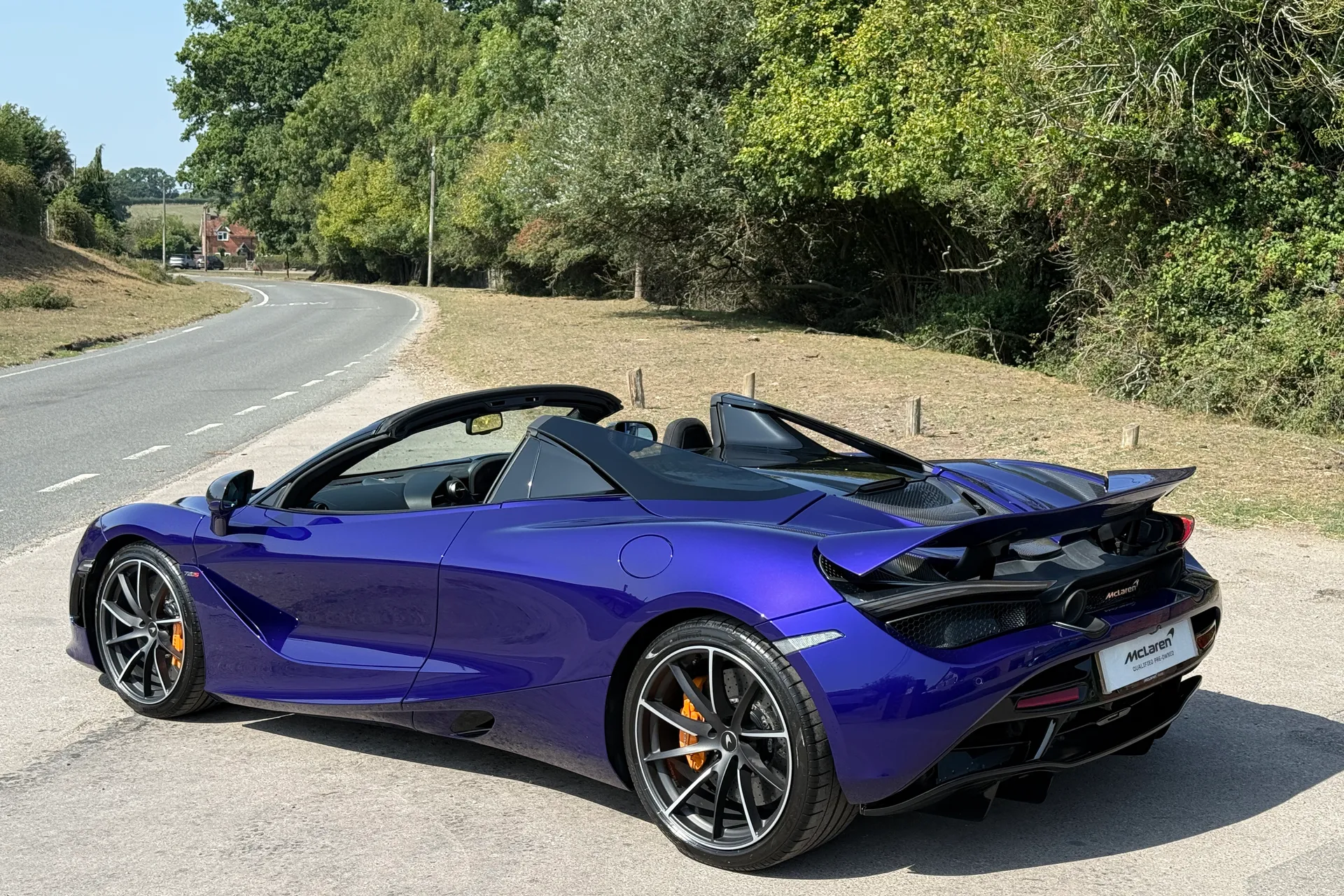 McLaren 720 thumbnail image number 53
