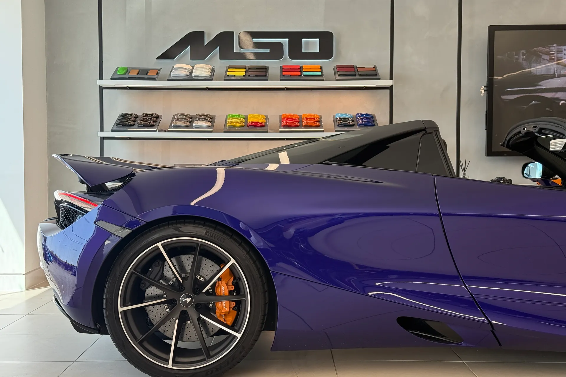 McLaren 720 thumbnail image number 9