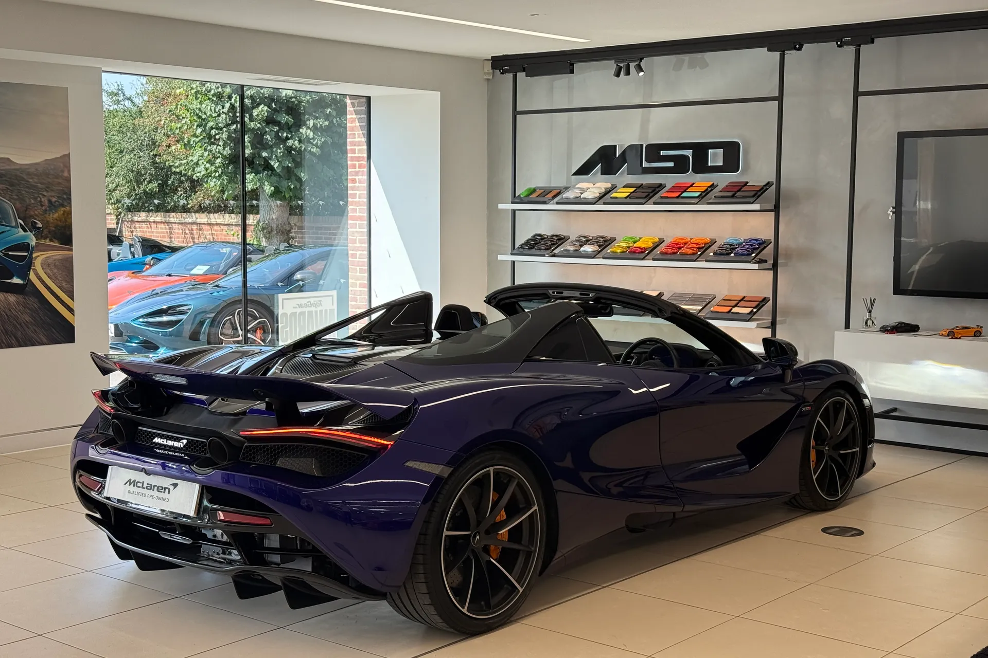 McLaren 720 thumbnail image number 49