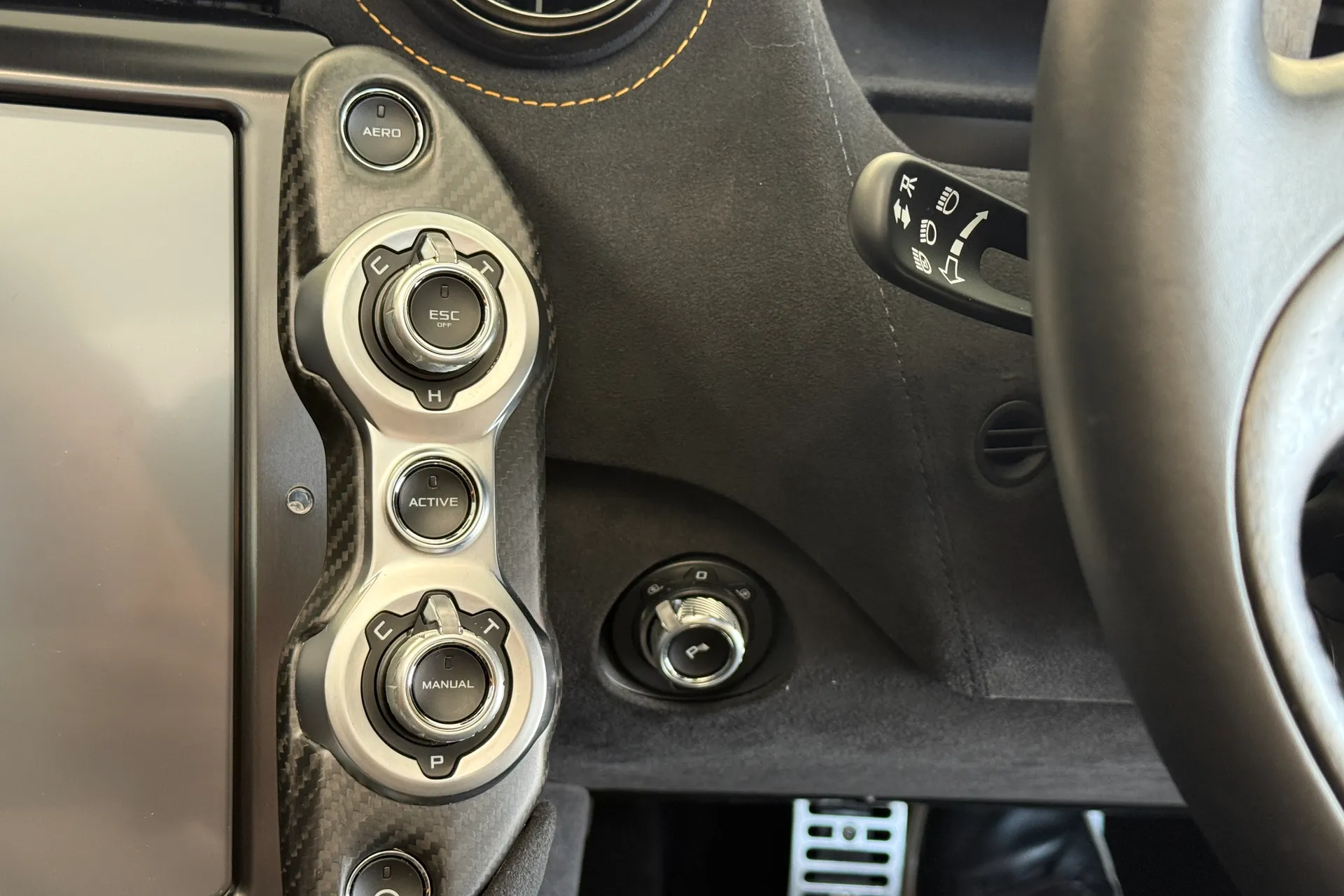 McLaren 720 thumbnail image number 18