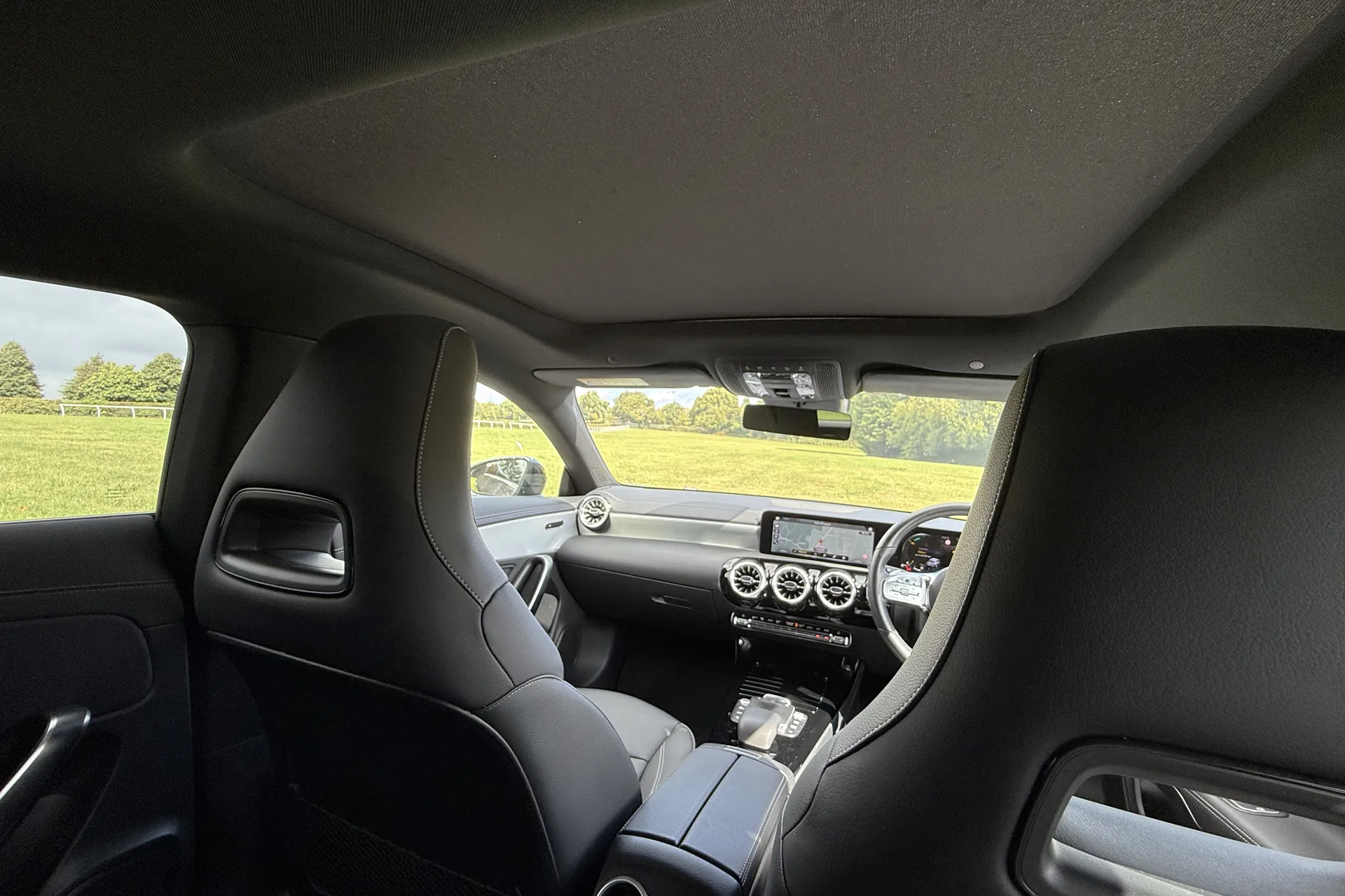 MERCEDES-BENZ CLA thumbnail image number 39