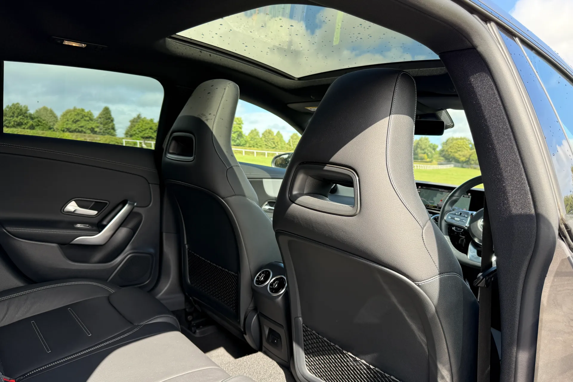 MERCEDES-BENZ CLA thumbnail image number 23