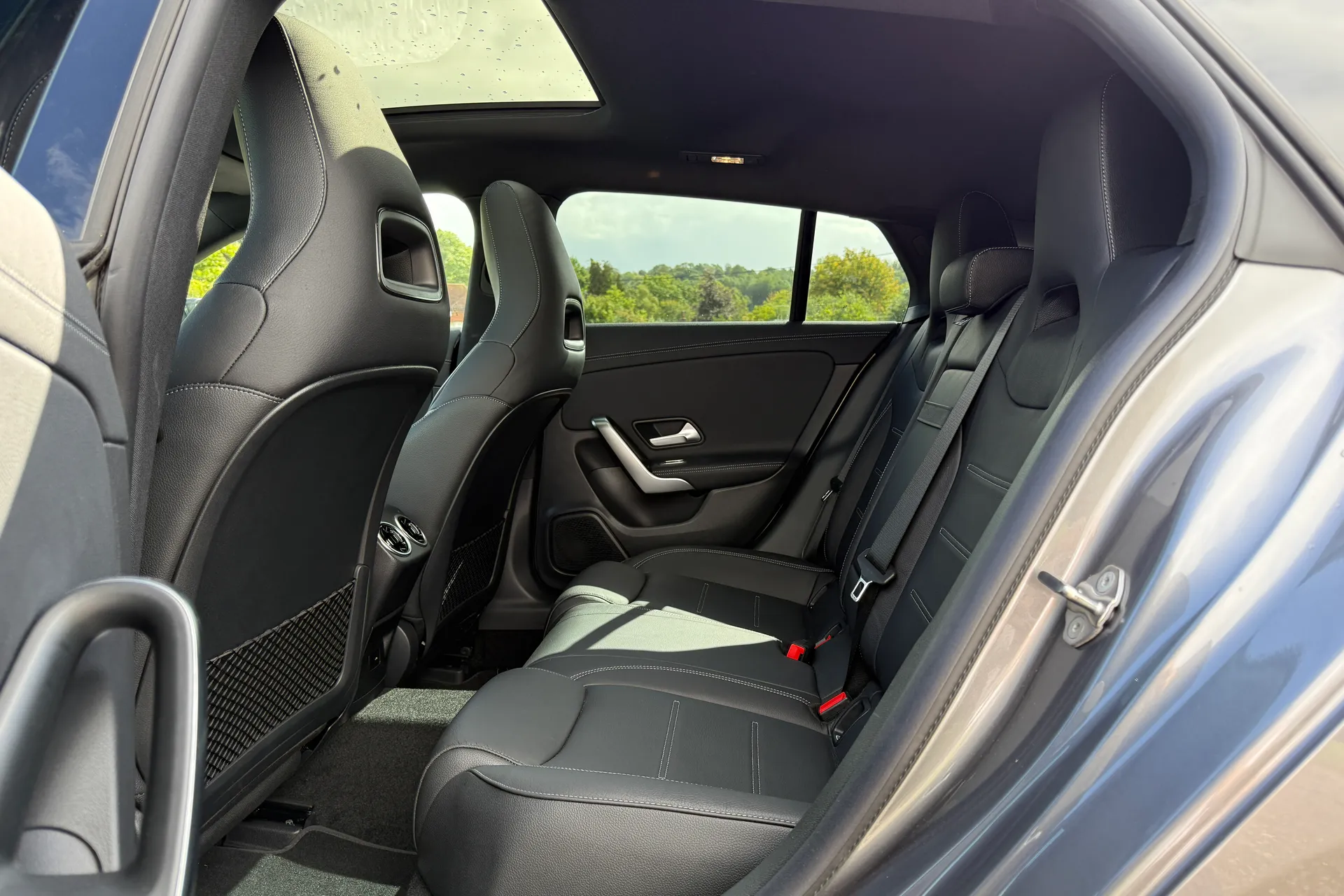 MERCEDES-BENZ CLA thumbnail image number 32