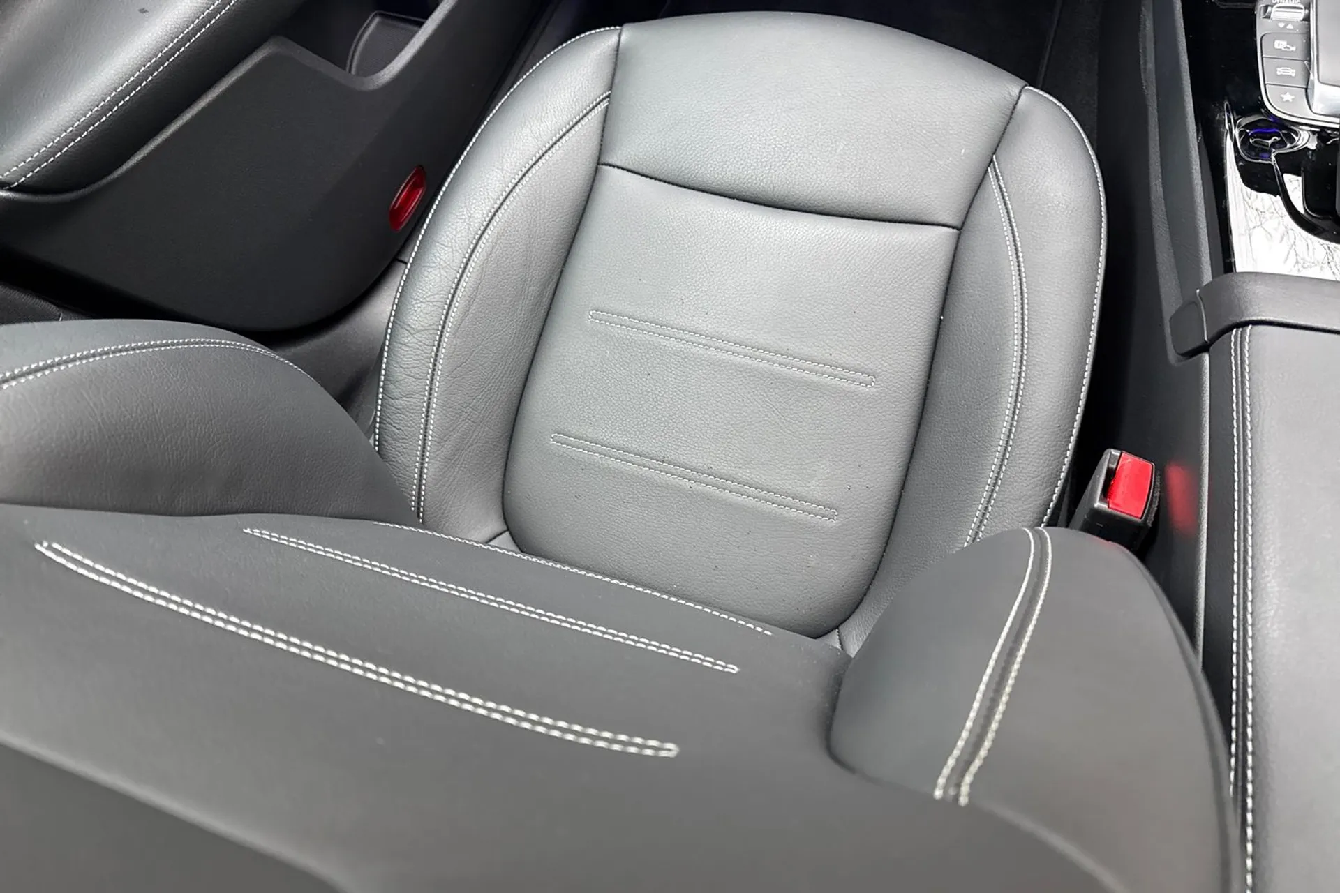 MERCEDES-BENZ CLA thumbnail image number 34