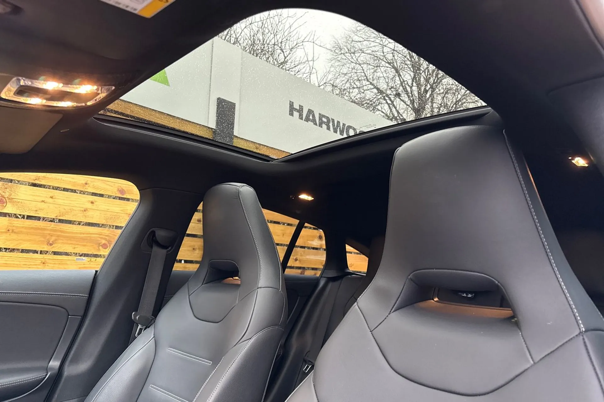 MERCEDES-BENZ CLA thumbnail image number 31