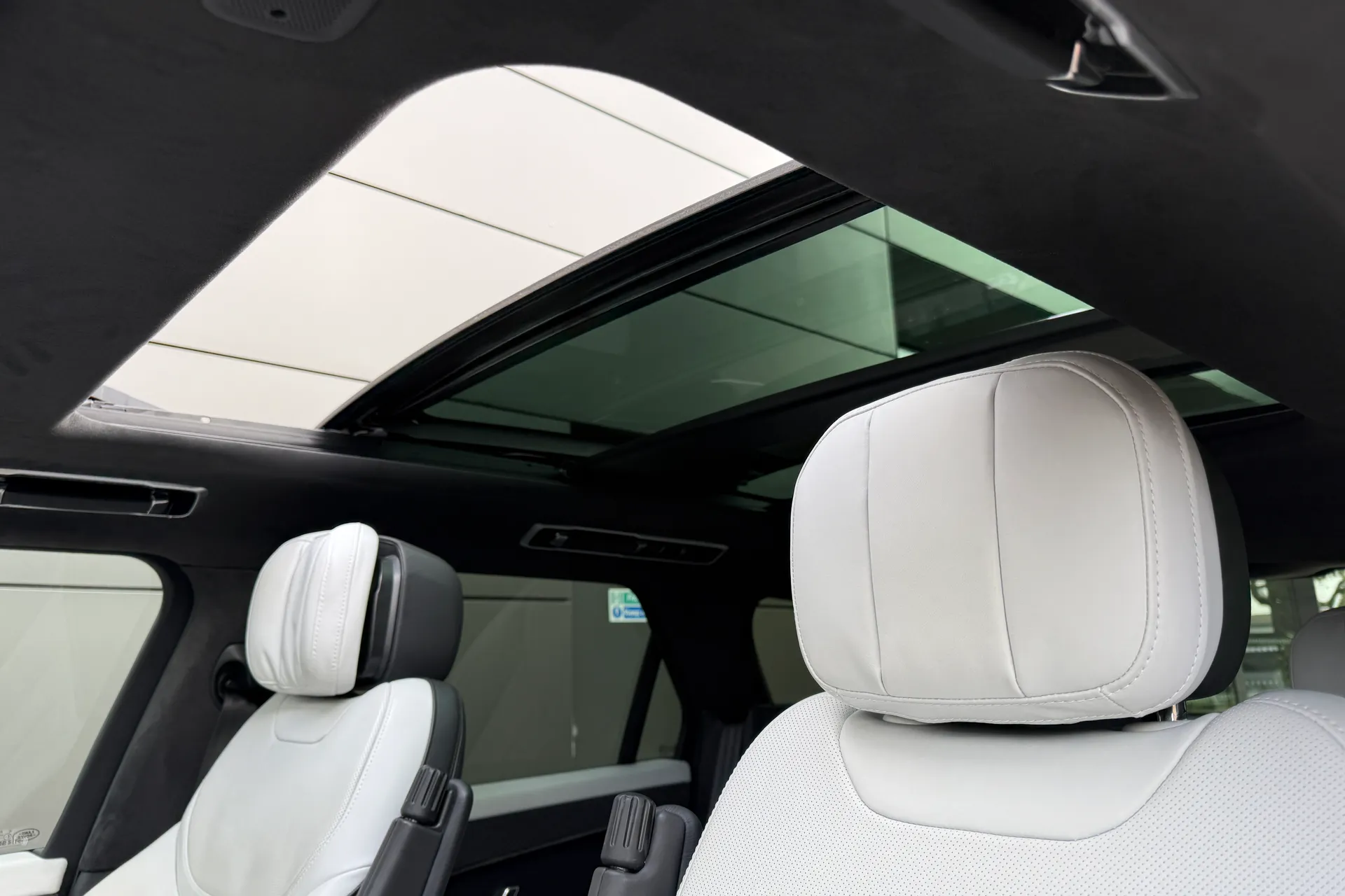 LAND ROVER RANGE ROVER SPORT thumbnail image number 5