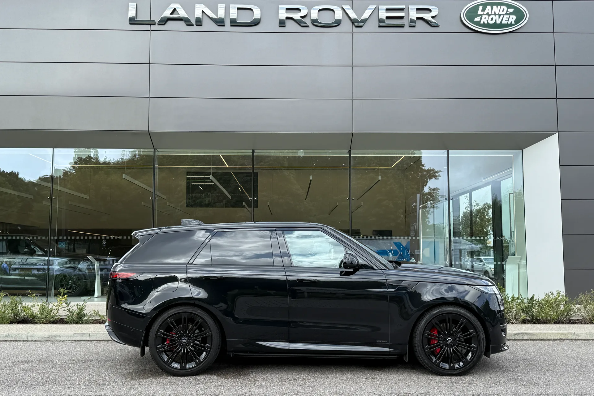 LAND ROVER RANGE ROVER SPORT thumbnail image number 2