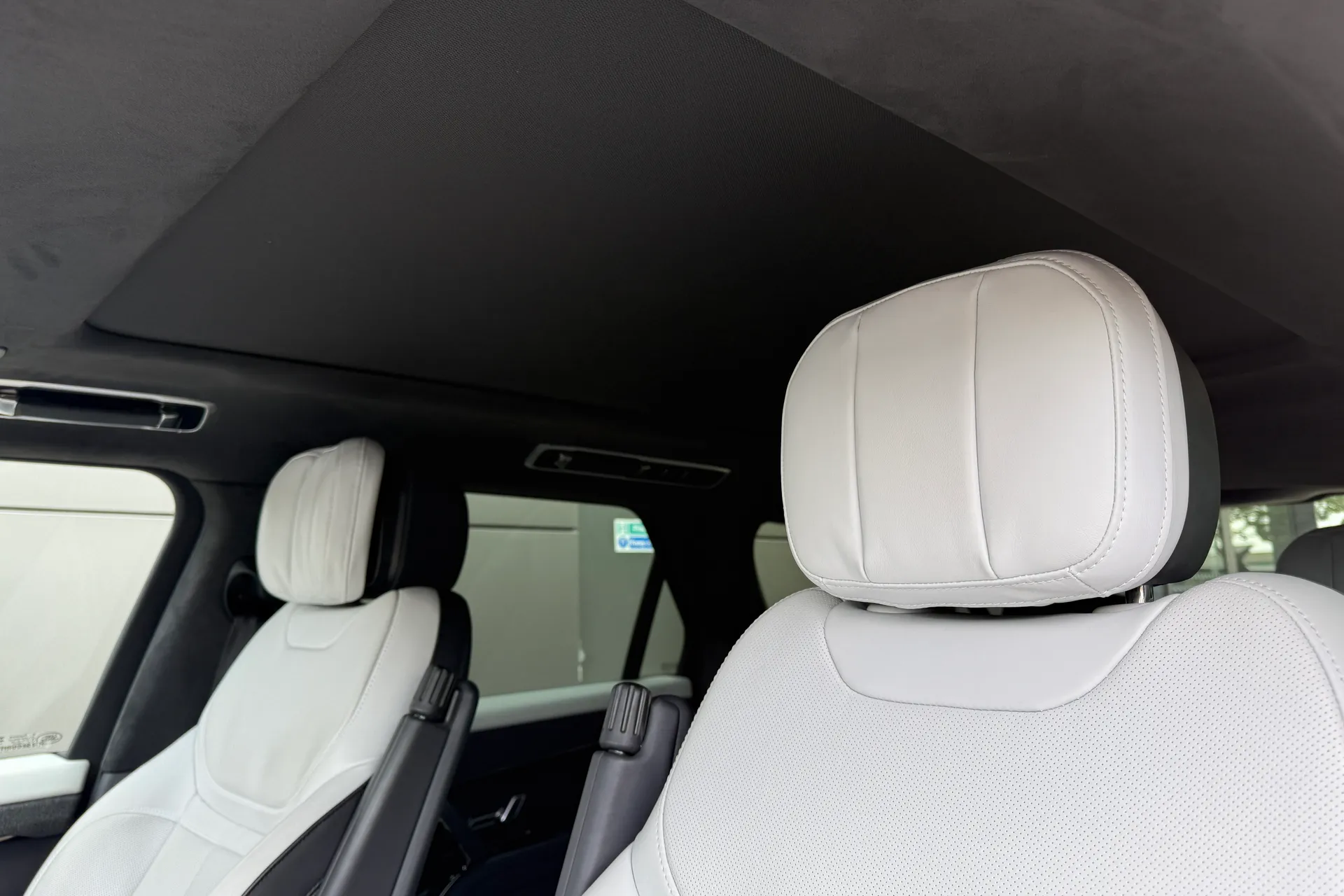 LAND ROVER RANGE ROVER SPORT thumbnail image number 44