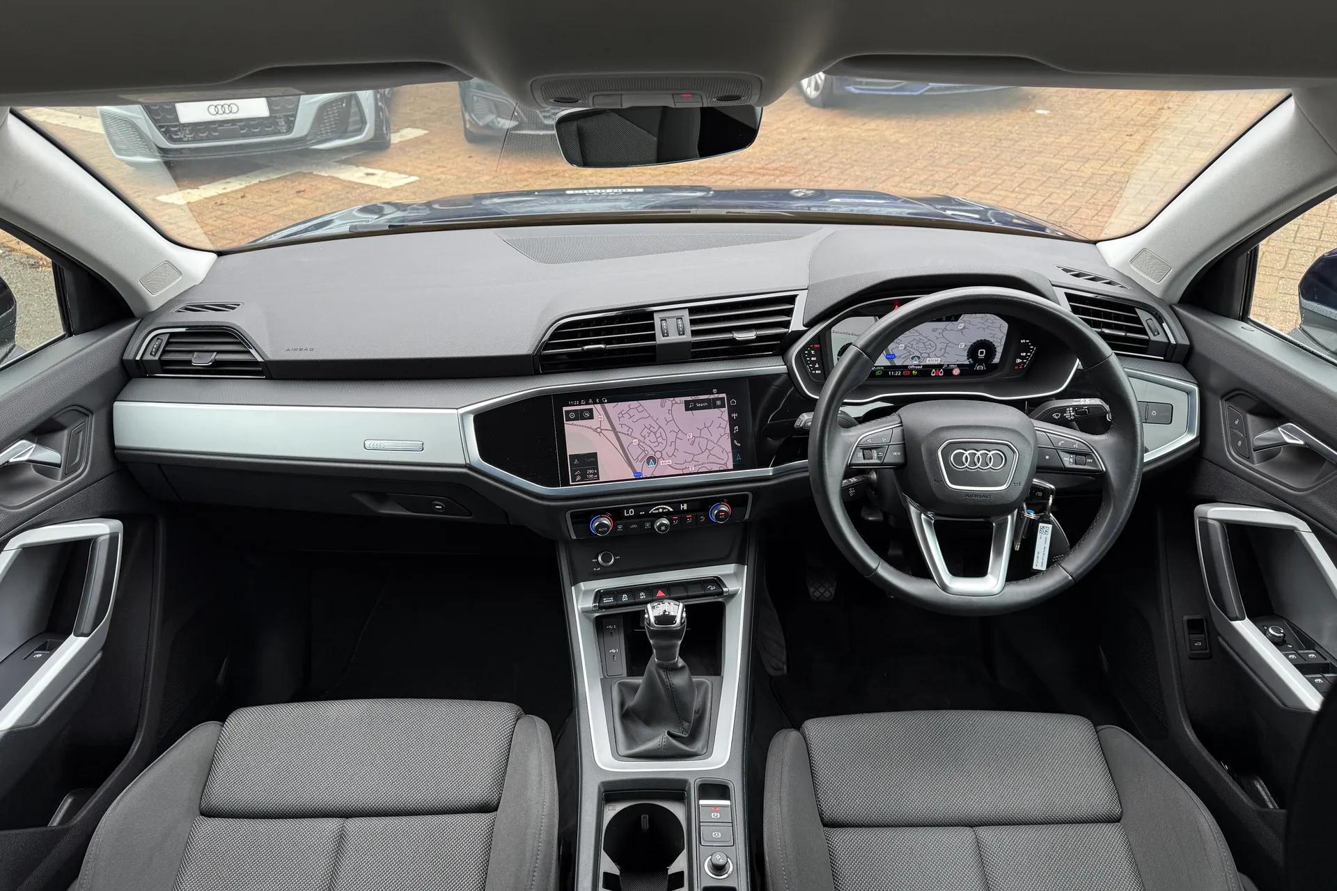 Audi Q3 thumbnail image number 3