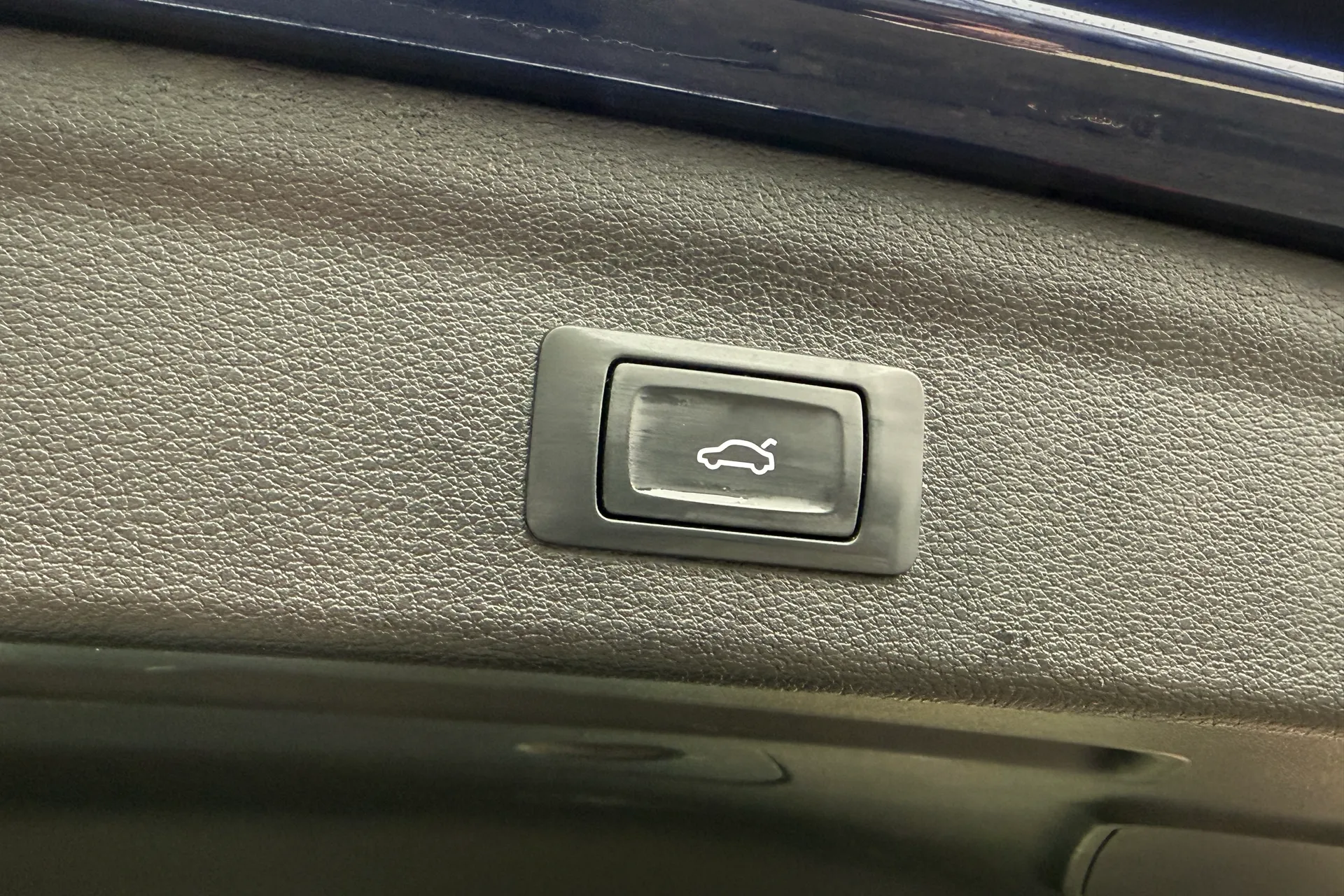 Audi Q3 thumbnail image number 26