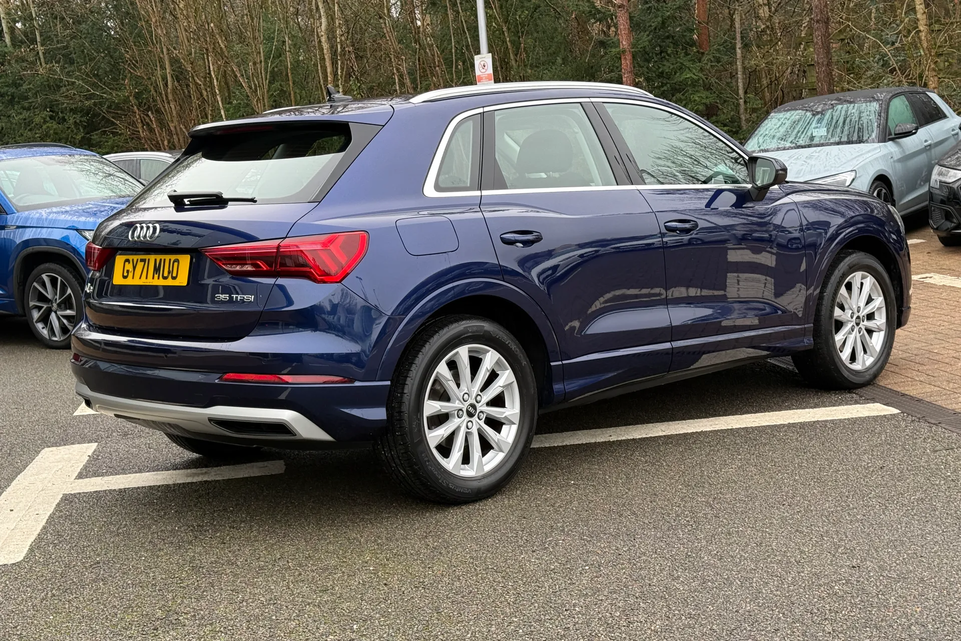 Audi Q3 thumbnail image number 6