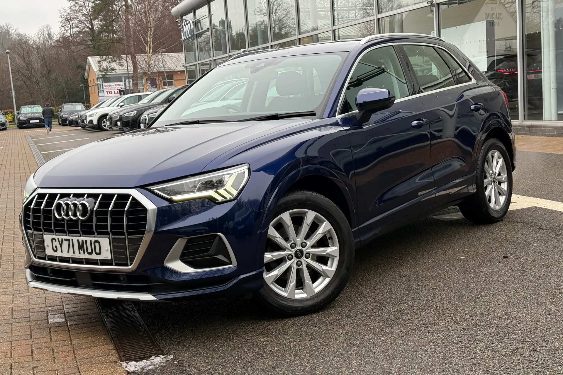 Audi Q3 thumbnail image number 15