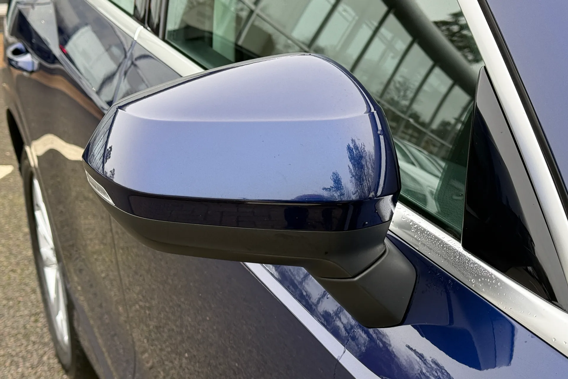 Audi Q3 thumbnail image number 44