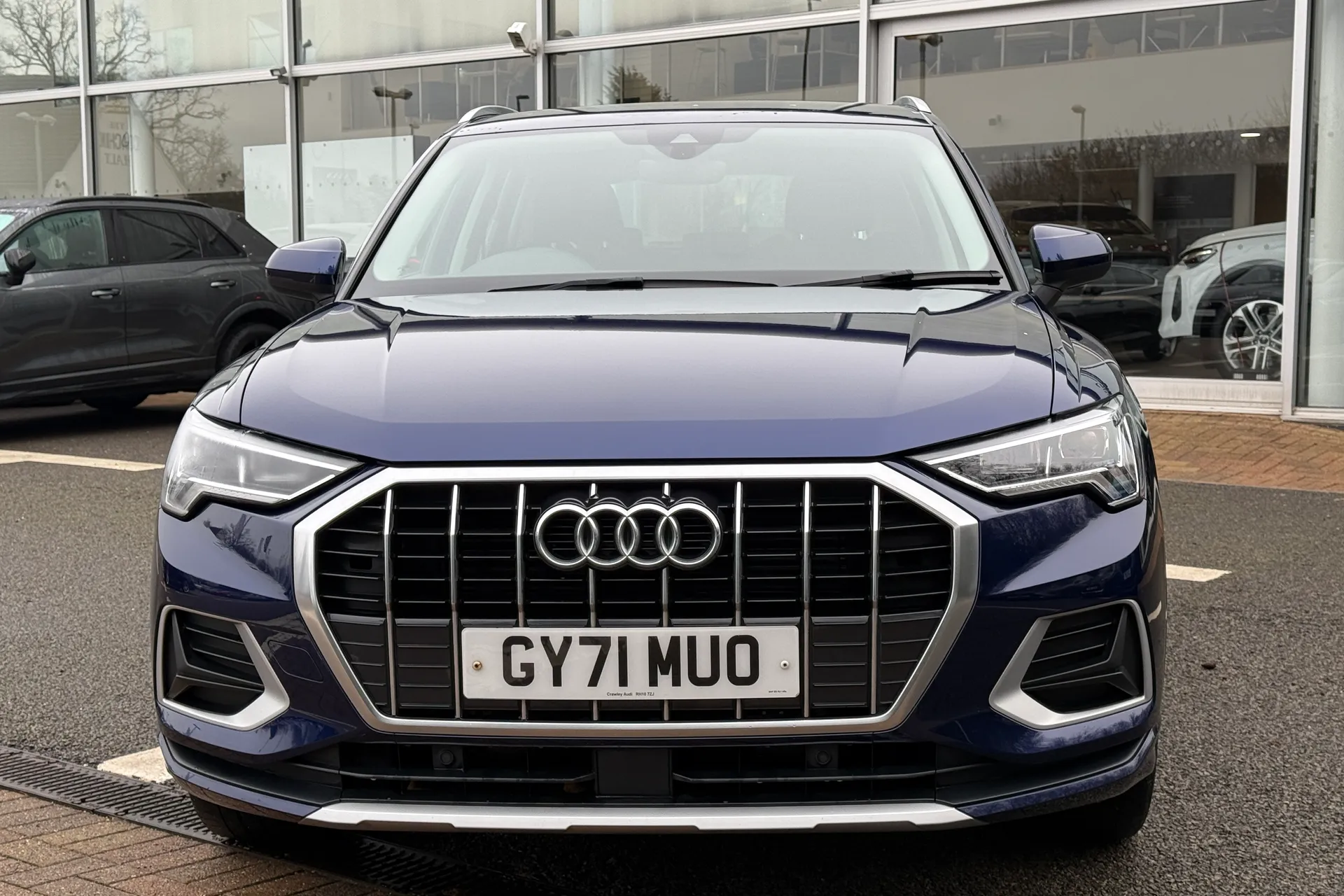 Audi Q3 thumbnail image number 16