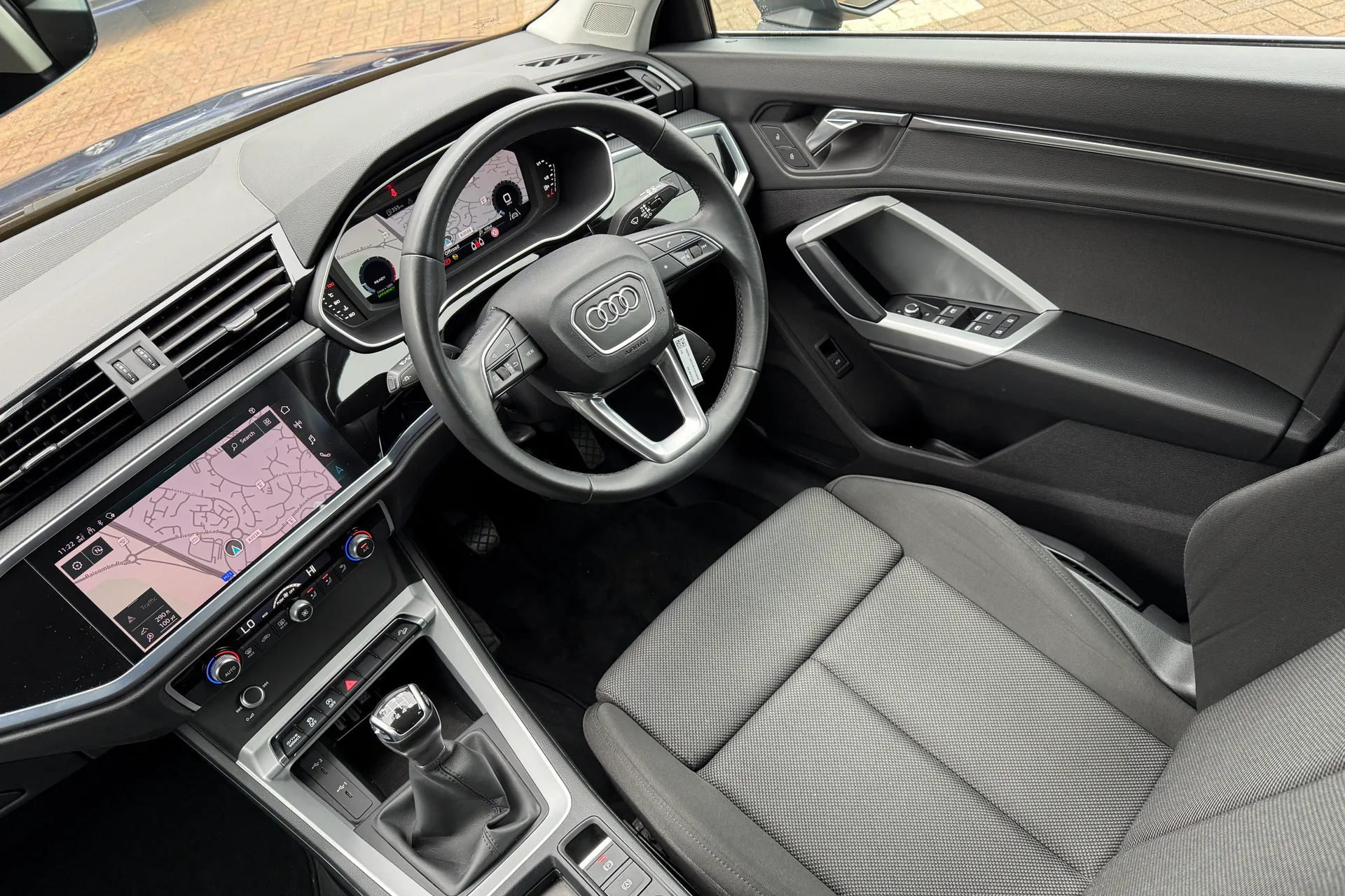 Audi Q3 thumbnail image number 49