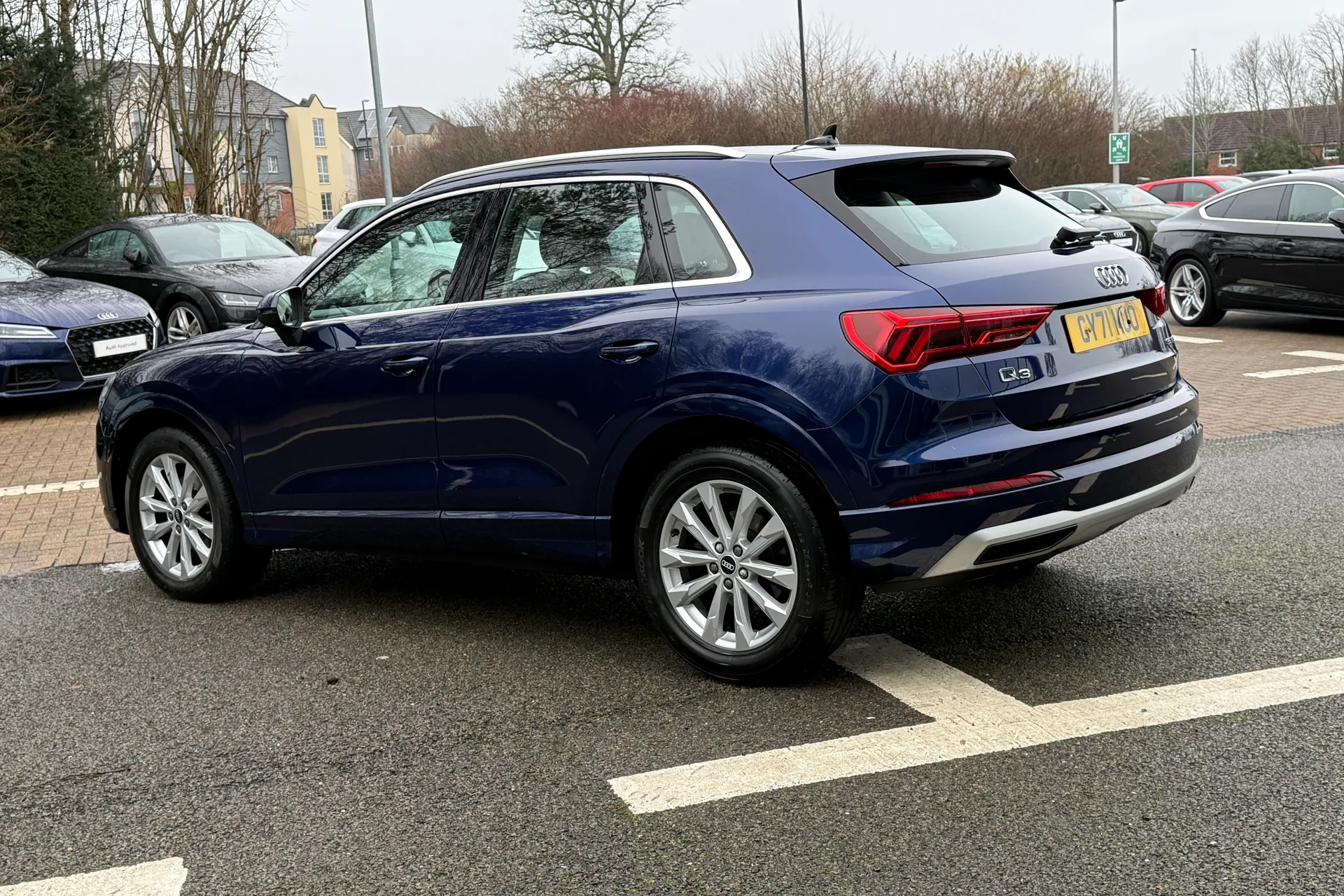 Audi Q3 thumbnail image number 8