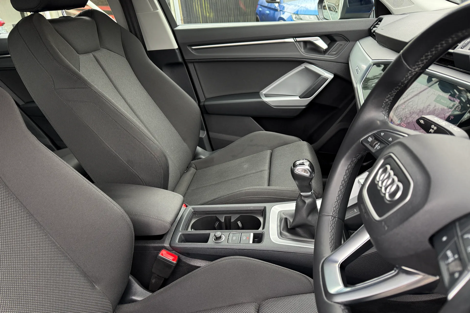 Audi Q3 thumbnail image number 39