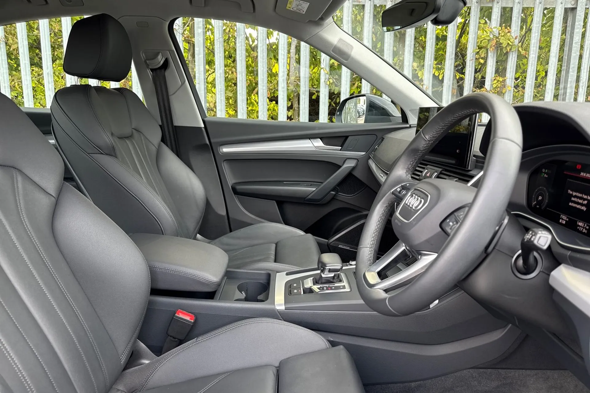 Audi Q5 thumbnail image number 25