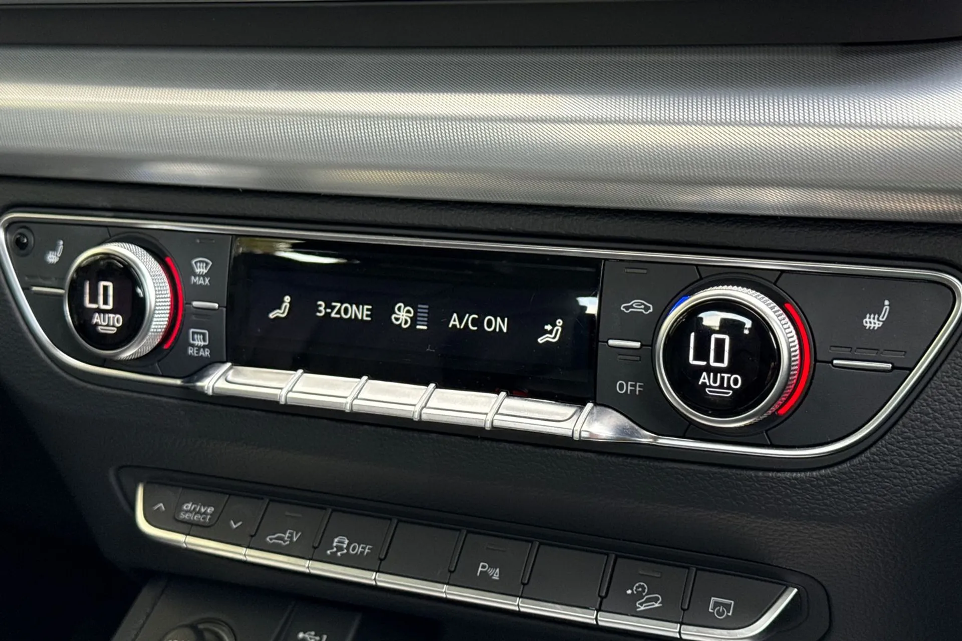 Audi Q5 thumbnail image number 22