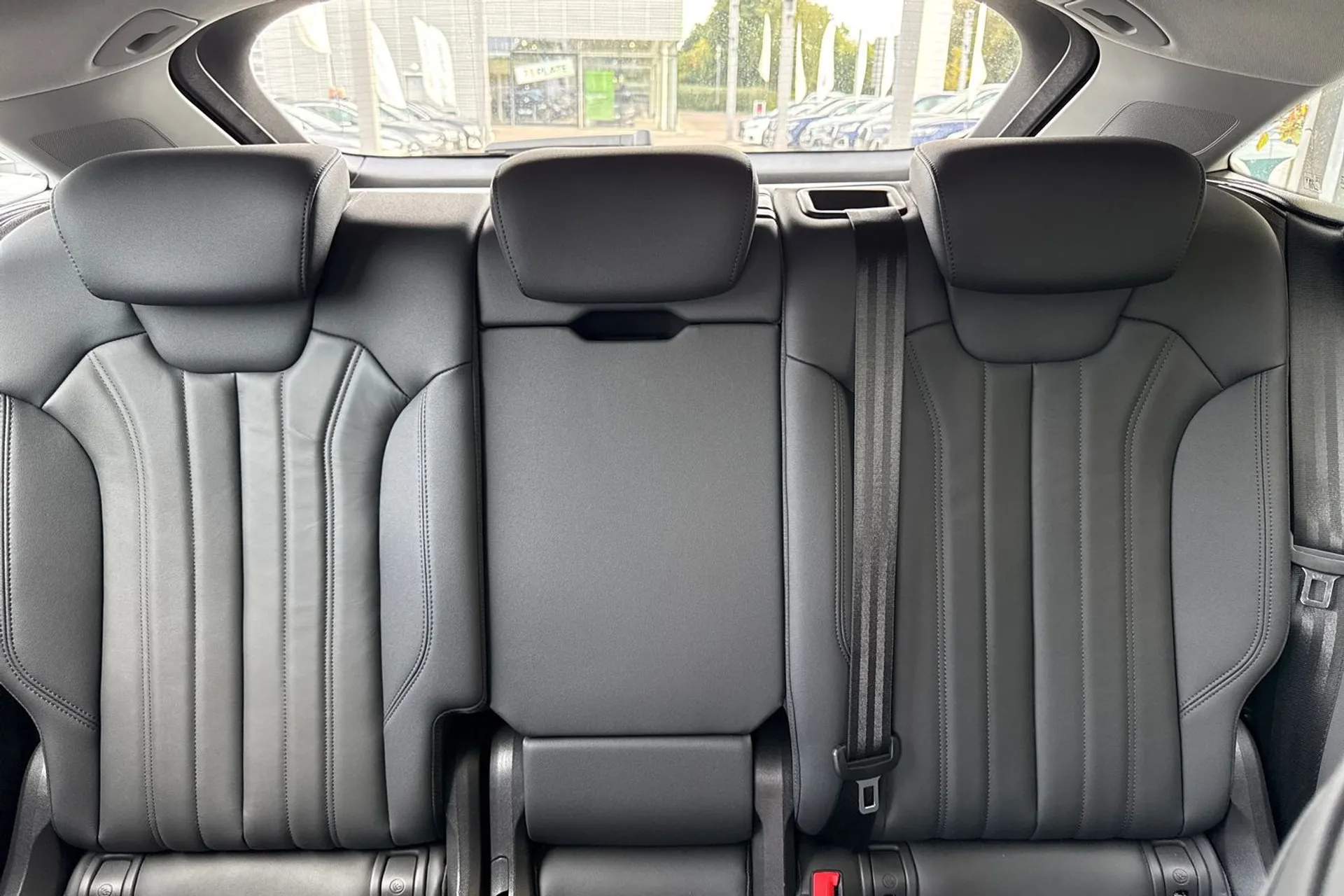 Audi Q5 thumbnail image number 34