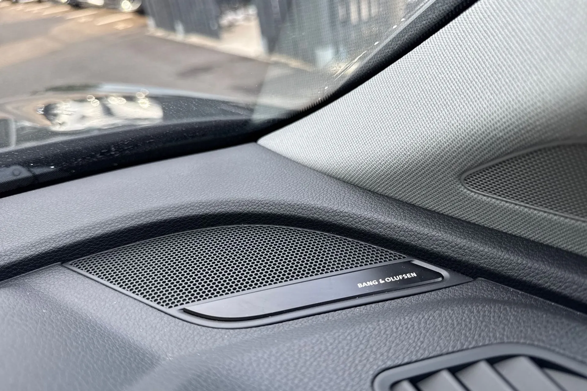 Audi Q5 thumbnail image number 37