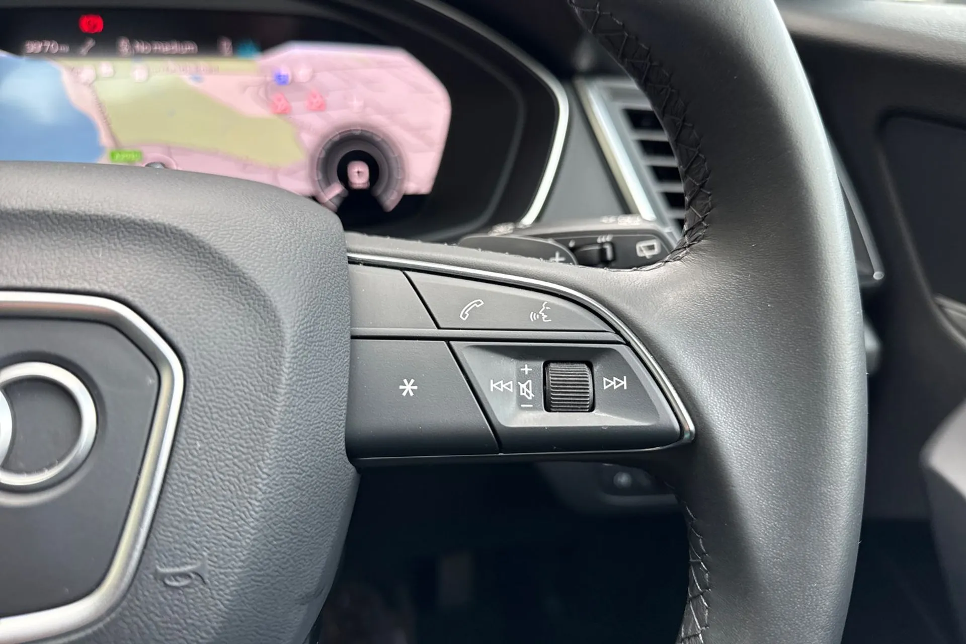 Audi Q5 thumbnail image number 45