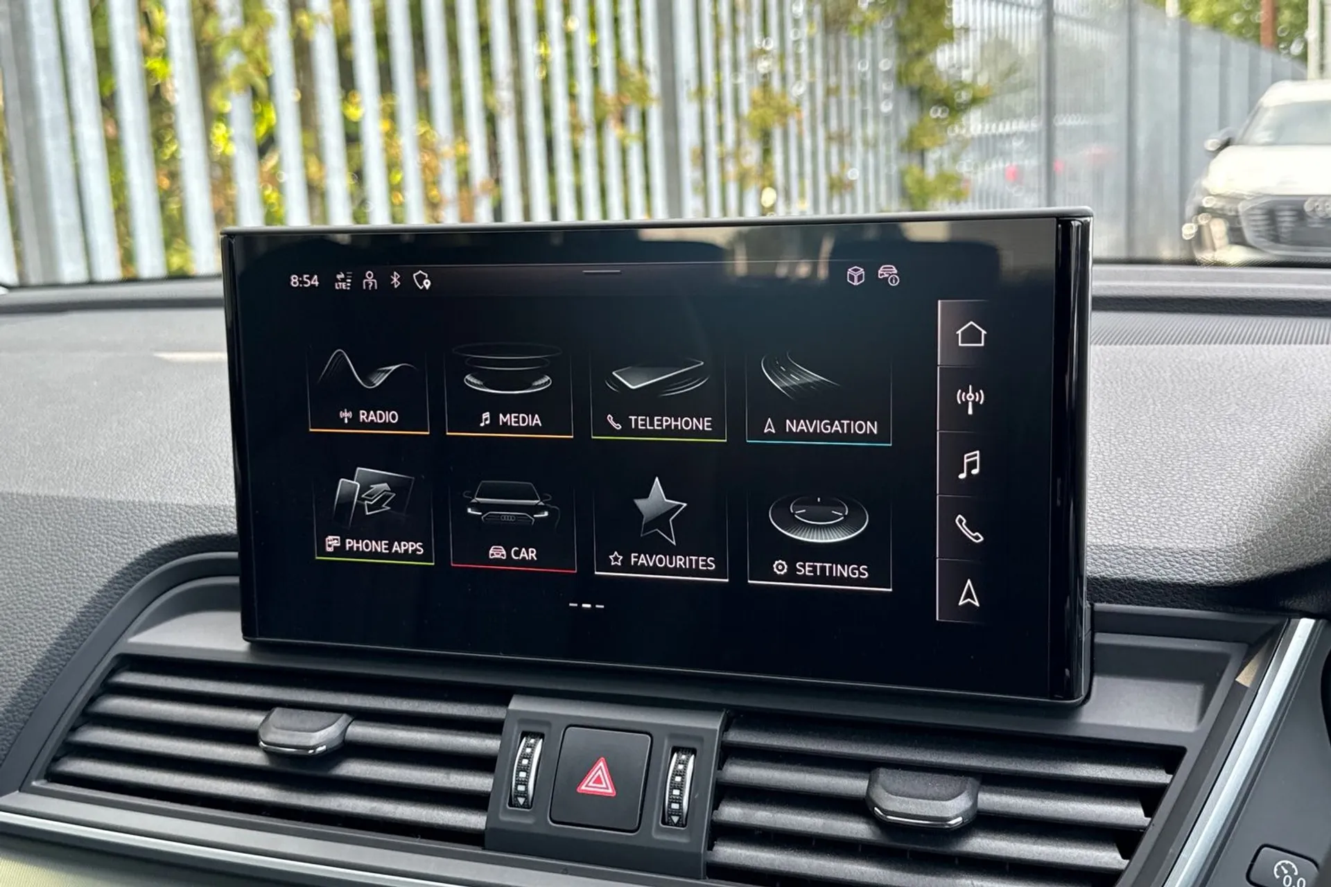 Audi Q5 thumbnail image number 24