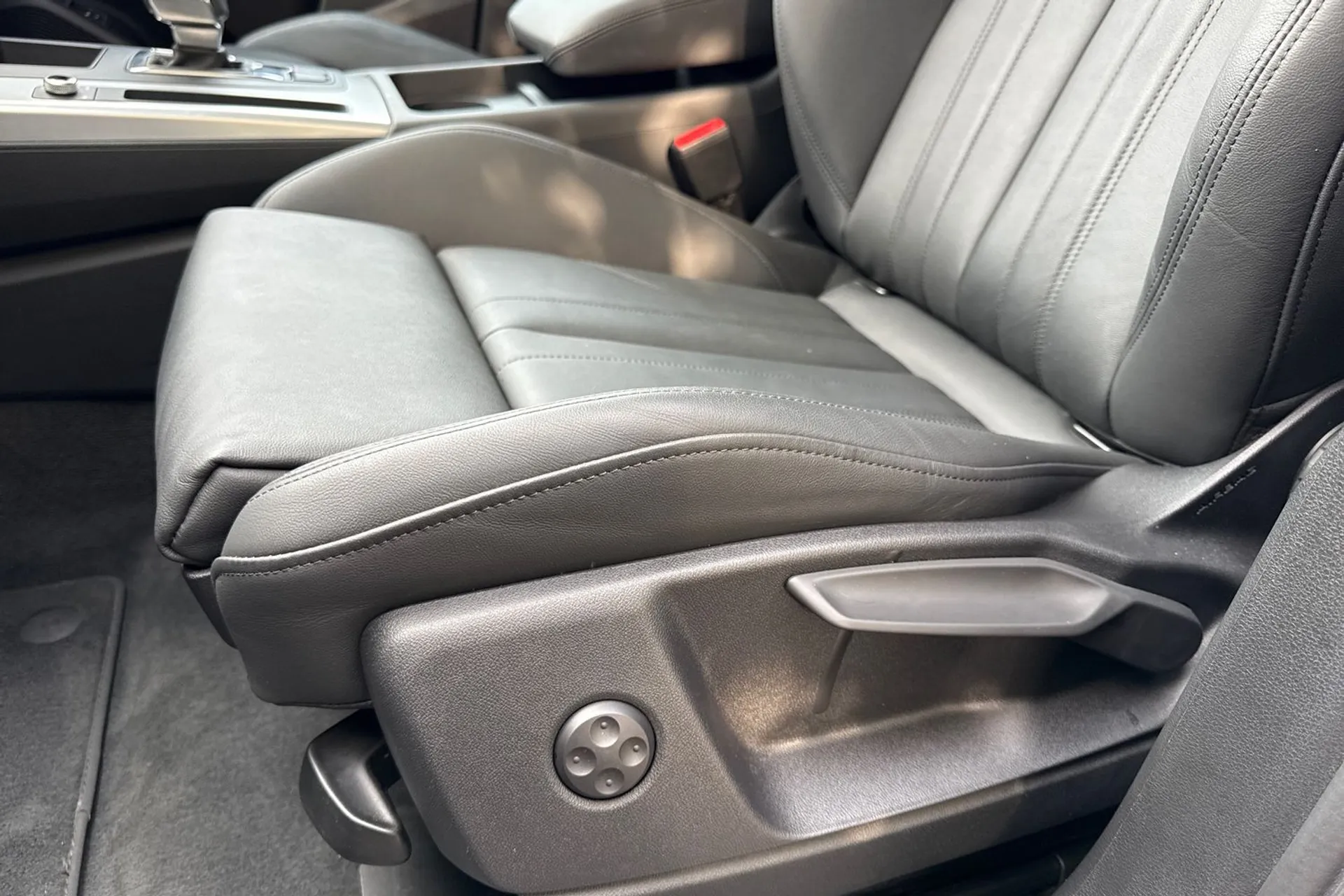 Audi Q5 thumbnail image number 53