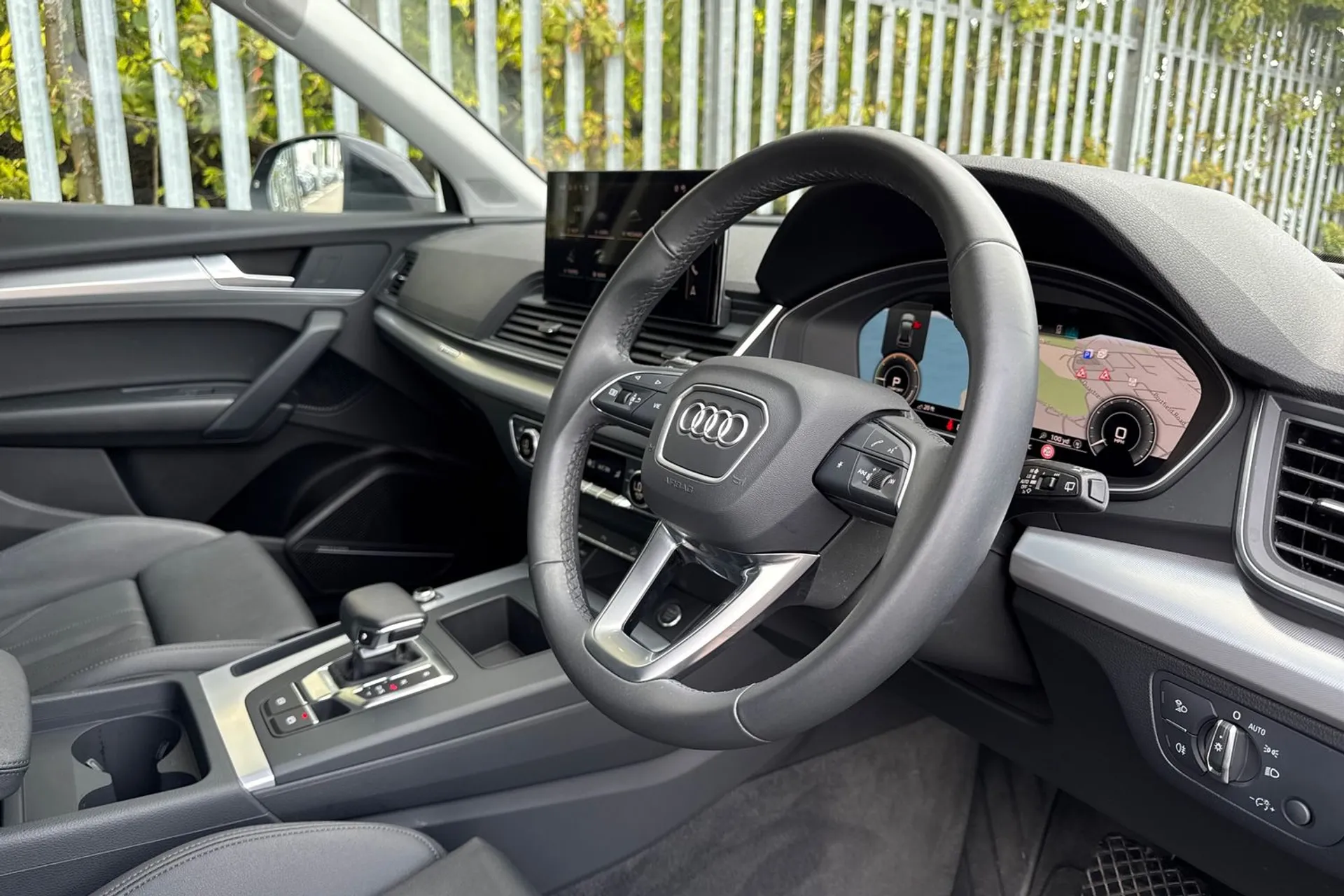 Audi Q5 thumbnail image number 27