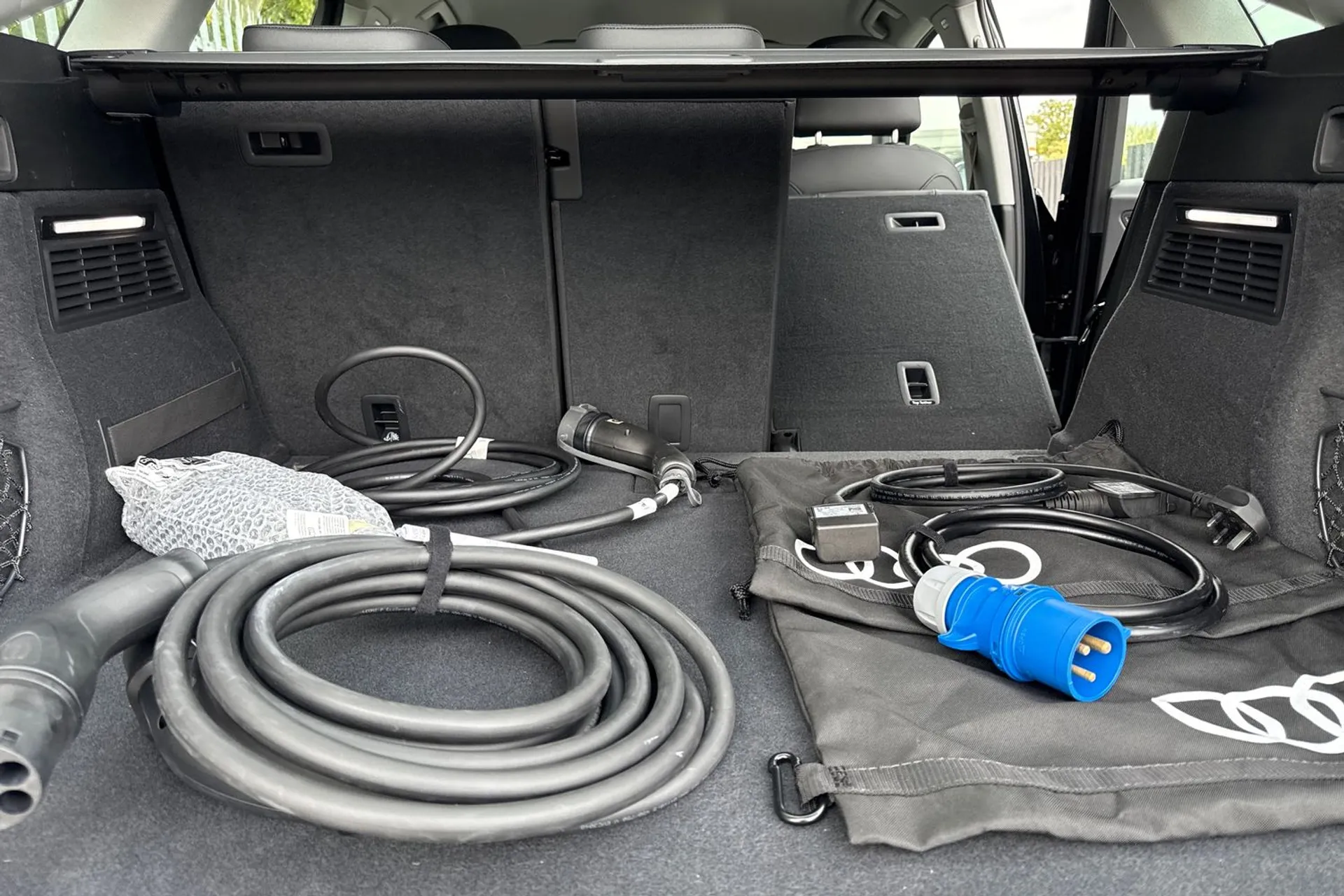 Audi Q5 thumbnail image number 20