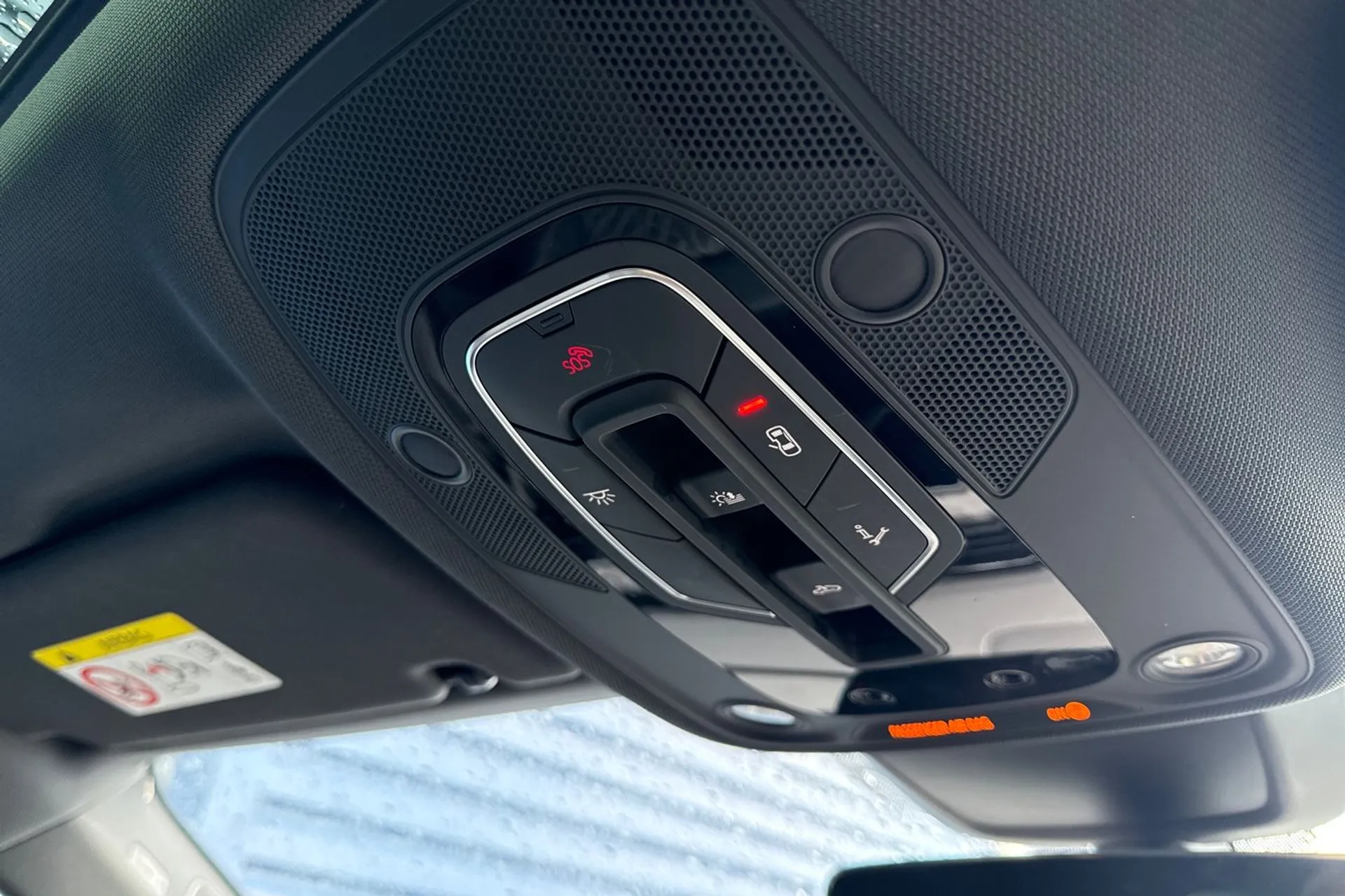 Audi e-tron thumbnail image number 55