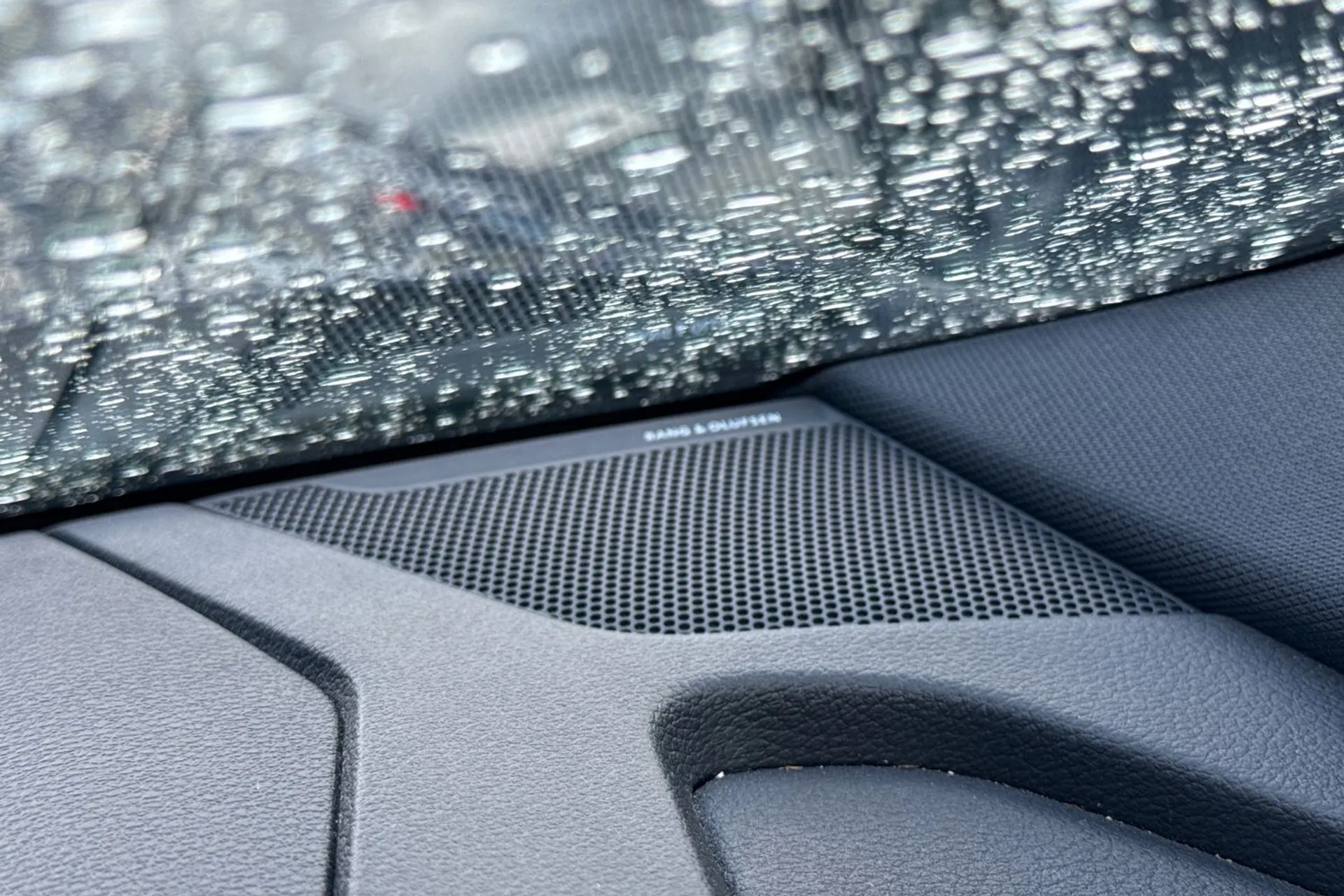 Audi e-tron thumbnail image number 51