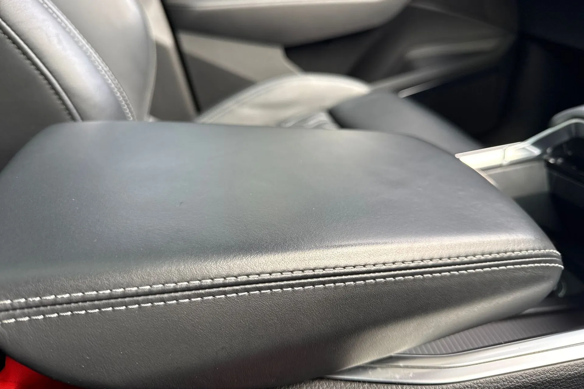 Audi e-tron thumbnail image number 53