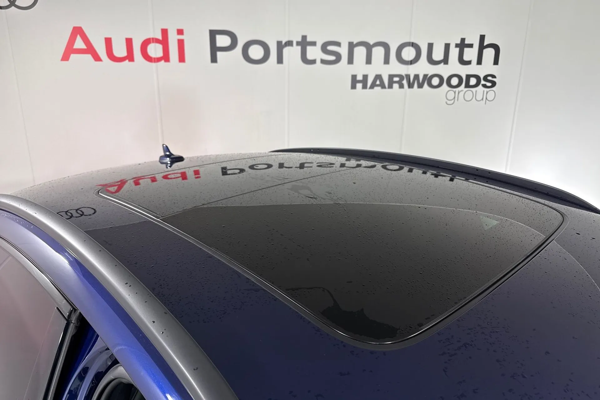 Audi e-tron thumbnail image number 16