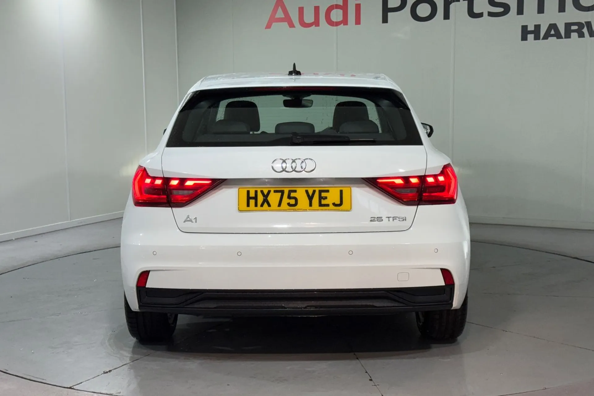 Audi A1 thumbnail image number 8