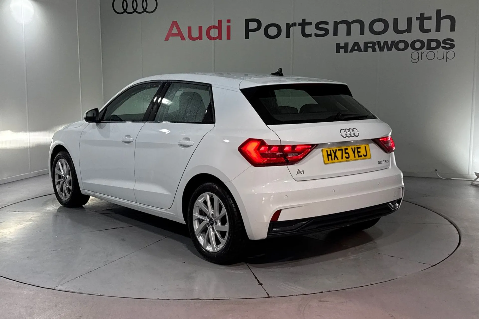 Audi A1 thumbnail image number 9