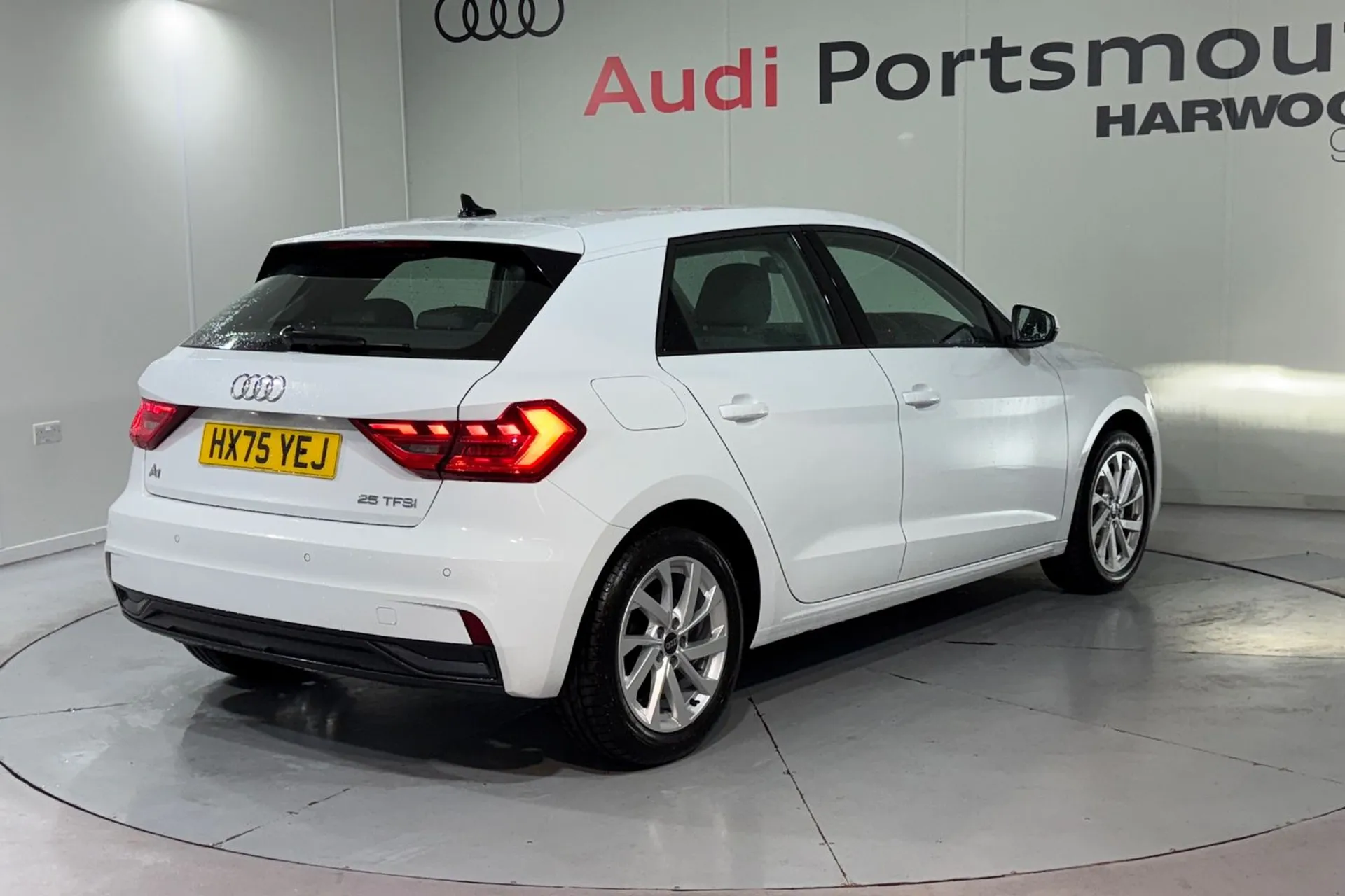 Audi A1 thumbnail image number 7